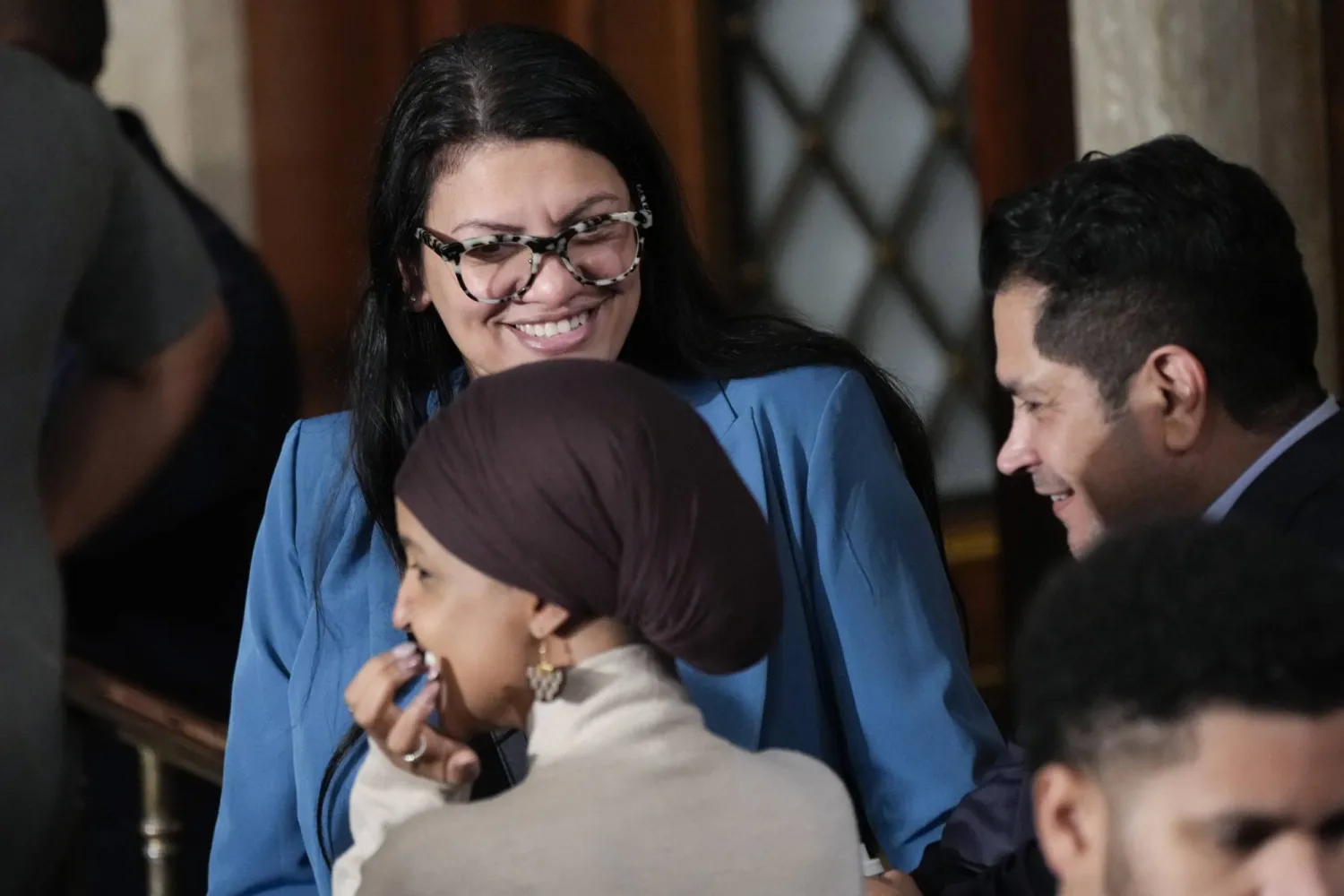 النائبتان الأميركيتان رشيدة طليب وإلهان عمر في مجلس النواب في 2023 (أ.ب)