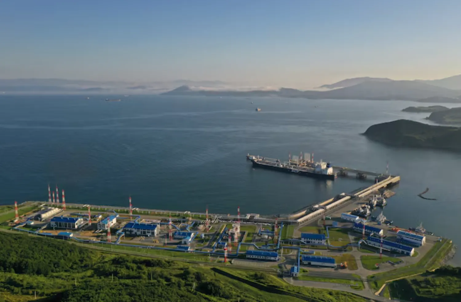 An aerial view shows Vladimir Arsenyev tanker at the crude oil terminal Kozmino on the shore of Nakhodka Bay near the port city of Nakhodka, Russia August 12, 2022. REUTERS/Tatiana Meel 