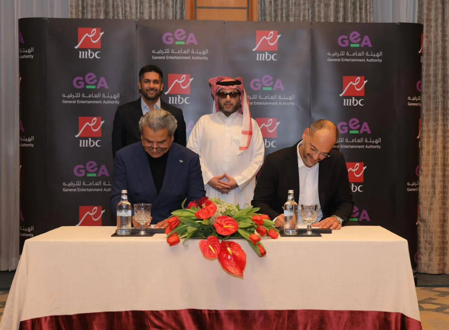 جانب من توقيع العقد المشترك برعاية المستشار تركي آل الشيخ في القاهرة الخميس (هيئة الترفيه)