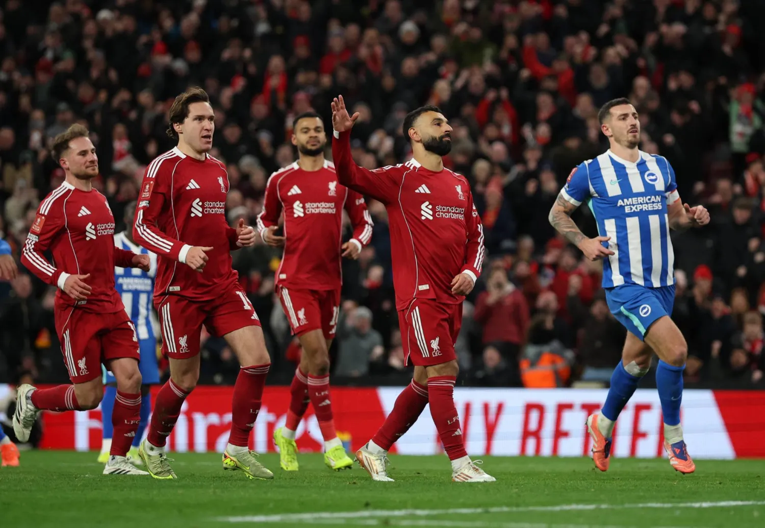 ليفربول يحقق إيرادات قياسية (رويترز)