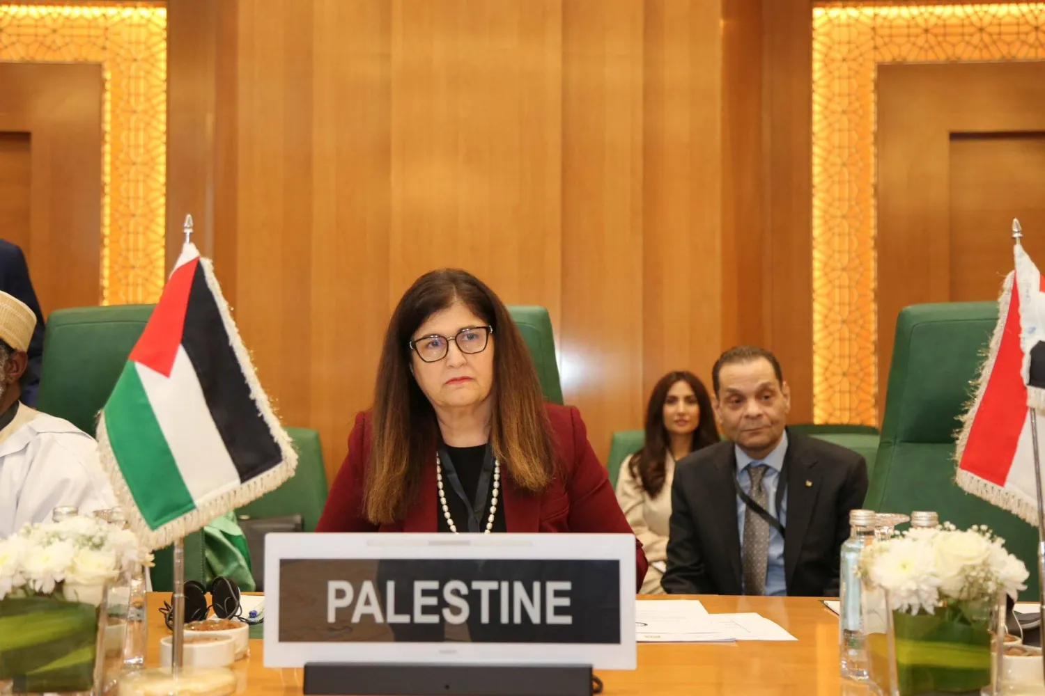 وزيرة الخارجية الفلسطينية الدكتورة فارسين شاهين خلال مشاركتها في الاجتماع (منظمة التعاون الإسلامي)