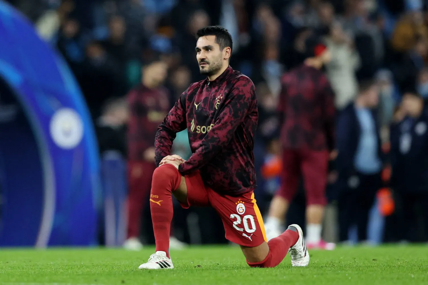 إلكاي غندوغان قائد المنتخب الألماني لكرة القدم السابق (رويترز)