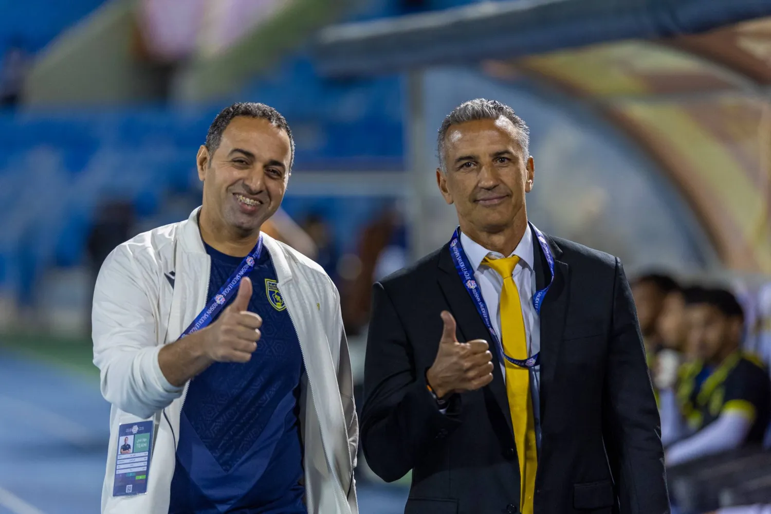 البرازيلي بركيلس شاموسكا مدرب فريق التعاون (تصوير: عيسى الدبيسي) 