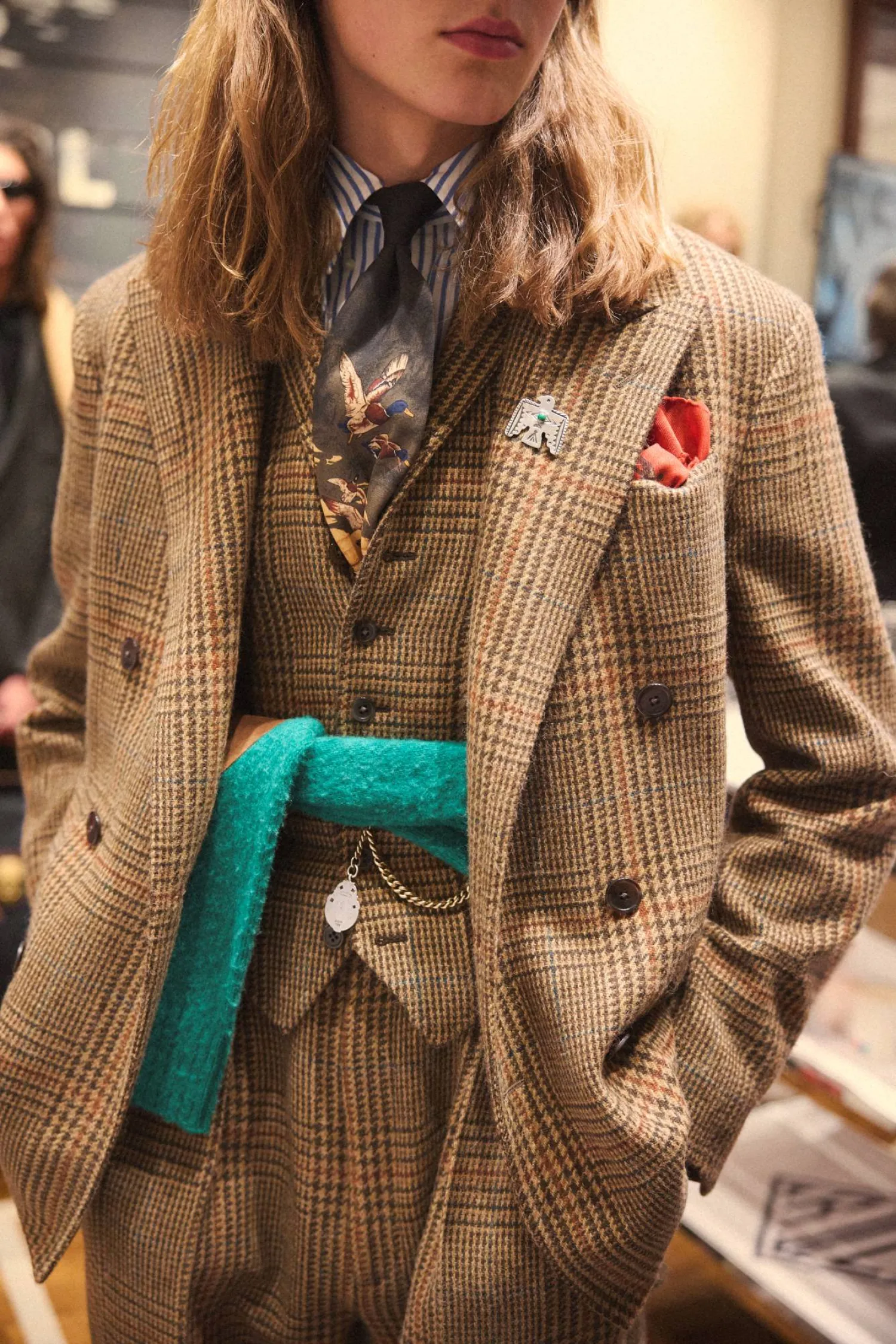 التويد بشكله الطبيعي المائل إلى الخشونة في عرض «رالف لورين» الأخير للموسم المقبل (رالف لورين)