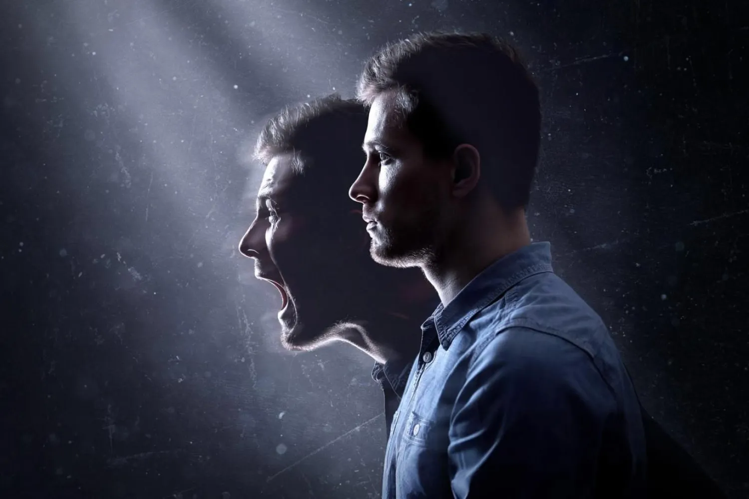 Accused: Did I Do It, birinci derece cinayet, terörizm ve ağır saldırı gibi ciddi suçlamalarla yargılanan kişilerin yüksek gerilimli hikayelerini izliyor (Netflix)