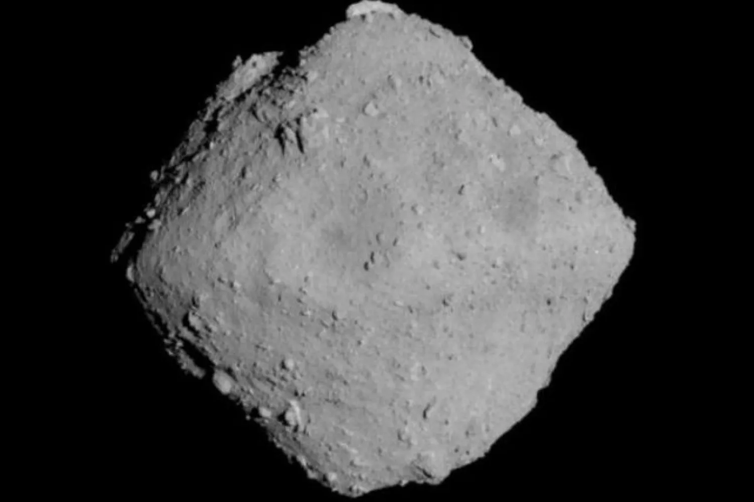 Bilim insanları bulguların, Ryugu'da bir zamanlar yaşam olduğu anlamına gelmediğini belirtiyor (Japonya Uzay Araştırma Ajansı)