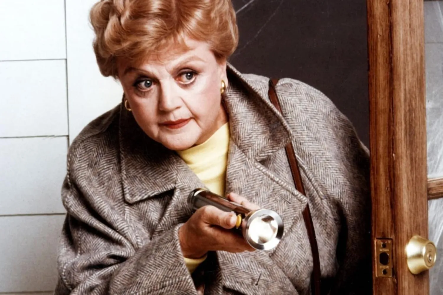 Üç kez Oscar'a aday gösterilen Angela Lansbury, Casuslara Karşı (The Manchurian Candidate) ve Nil'de Ölüm'le (Death on the Nile) de tanınıyor (CBS)