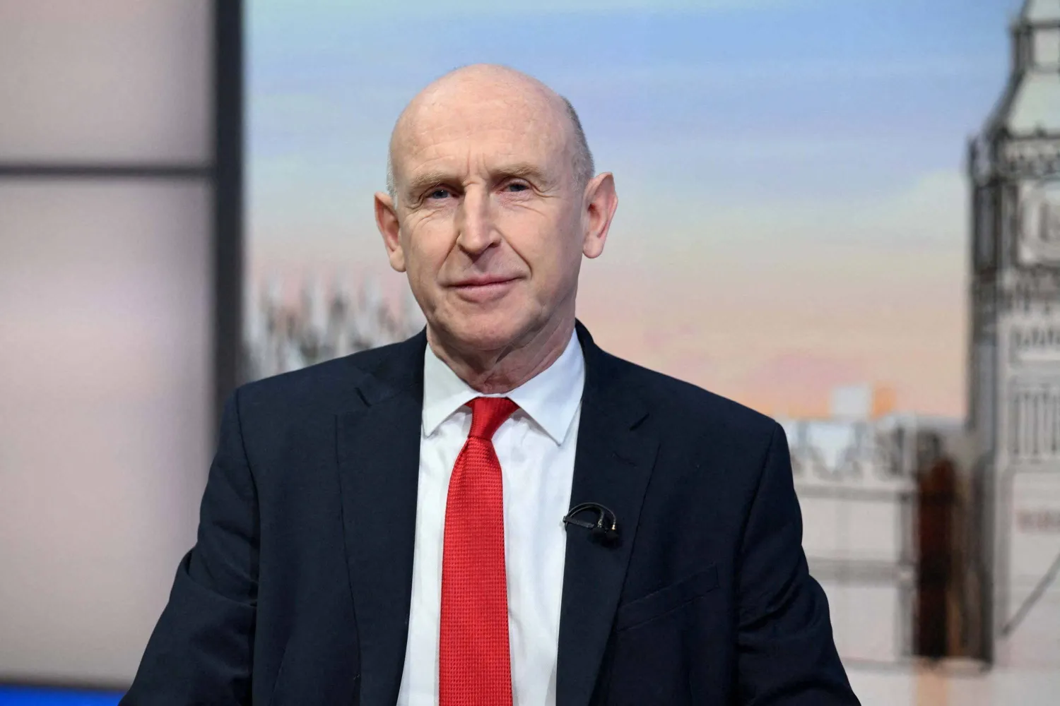 Britain's Defense Secretary John Healey appears on the BBC's program, Sunday with Laura Kuenssberg in London, Britain, March 1, 2026. (Jeff Overs/BBC/Handout via Reuters)