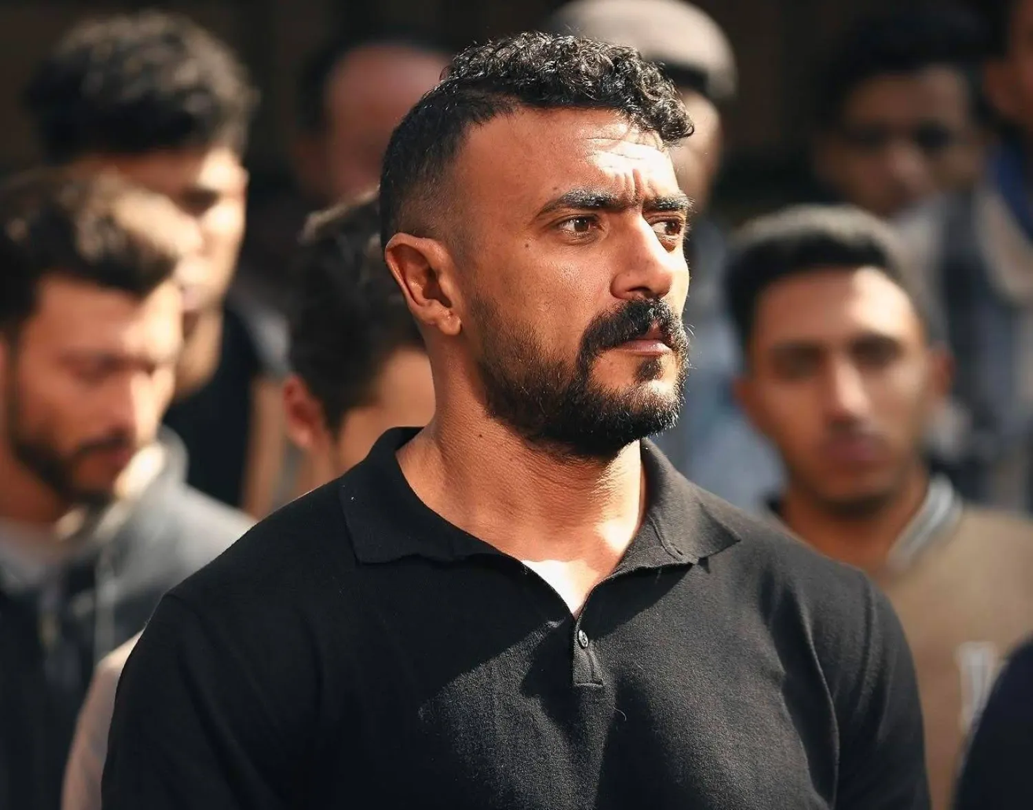 أحمد العوضي في كواليس مسلسل «علي كلاي» (حسابه على موقع فيسبوك)