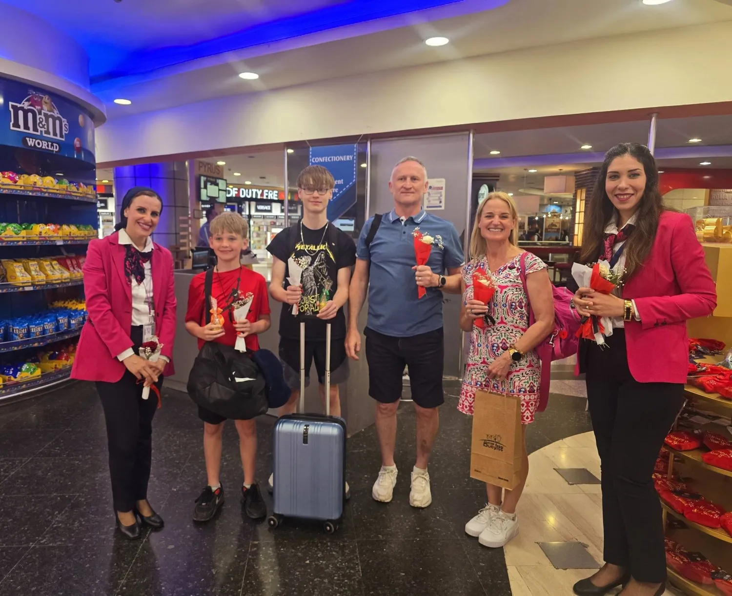 تباين الآراء تجاه قرار زيادة رسوم دخول مصر على التأشيرات الاضطرارية (شركة ميناء القاهرة الجوي)