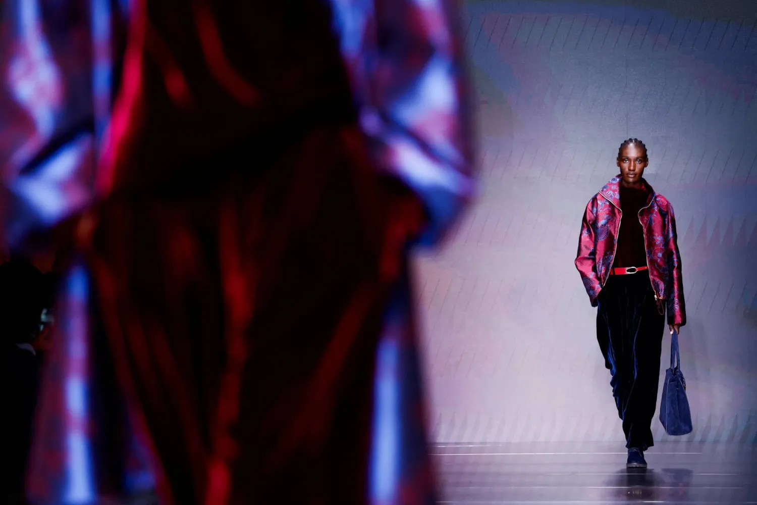  A model presents a creation from the Giorgio Armani Fall/Winter 2026/2027 collection during Fashion Week in Milan, Italy, March 1, 2026. (Reuters)