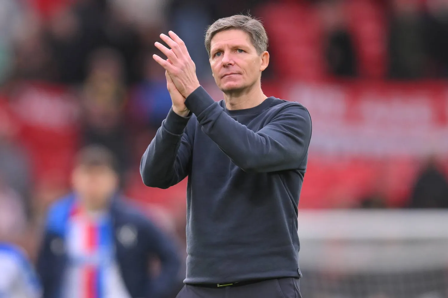 أوليفر غلاسنر المدير الفني لفريق كريستال بالاس (إ.ب.أ)