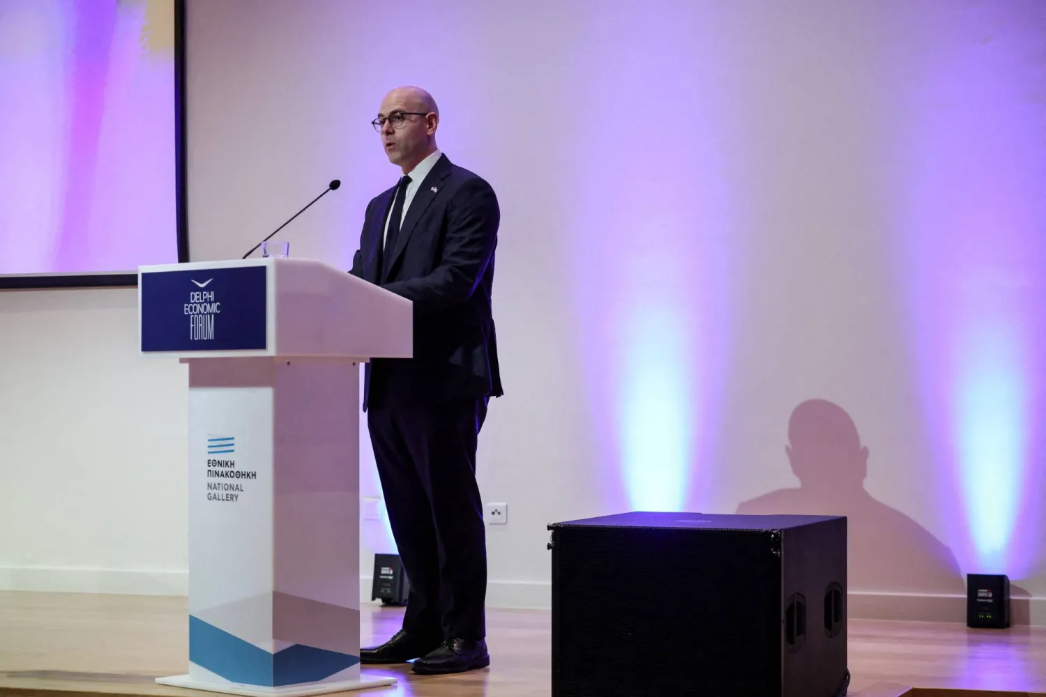 ميران يلقي كلمة خلال محاضرة منتدى دلفي الاقتصادي (أرشيفية - رويترز)