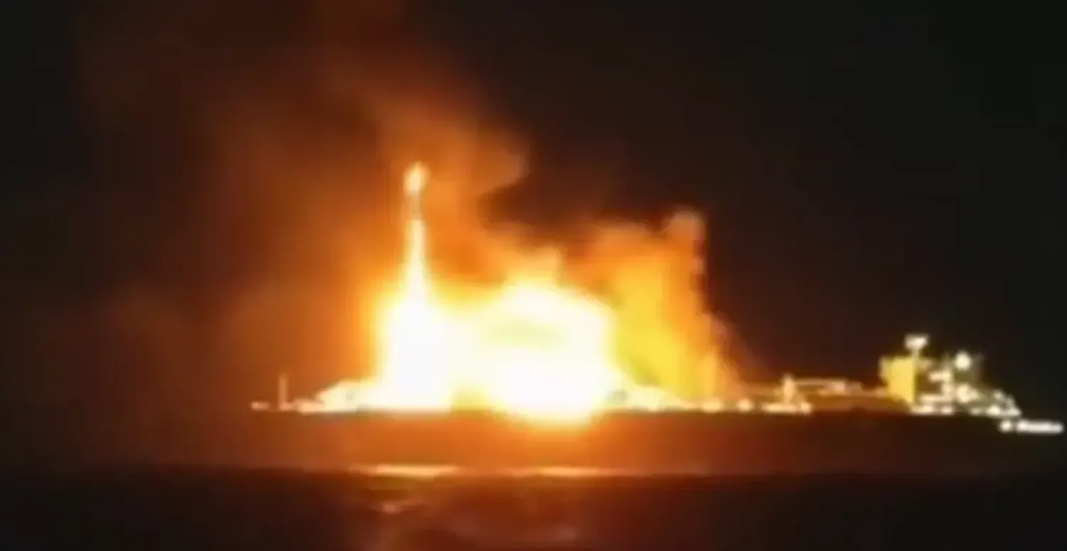 Explosion of a Russian gas tanker off the Libyan coast on Tuesday evening (a still image from a video recording)