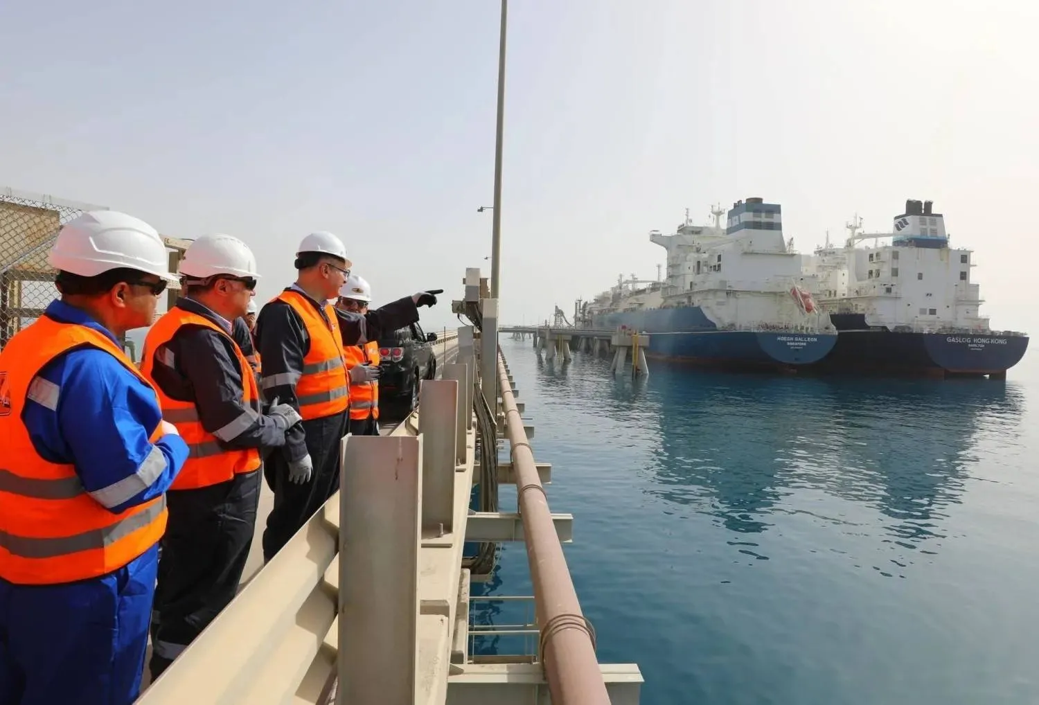 Egypt’s Petroleum Minister Karim Badawi during an inspection tour of SUMED port (Egyptian Petroleum Ministry)