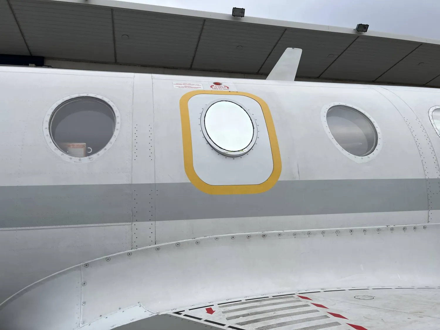 وصل معدل نقل البيانات في التجربة إلى نحو 2.6 غيغابت في الثانية مع اتصال مستقر خلال تحرك الطائرة (إيرباص للدفاع والفضاء)