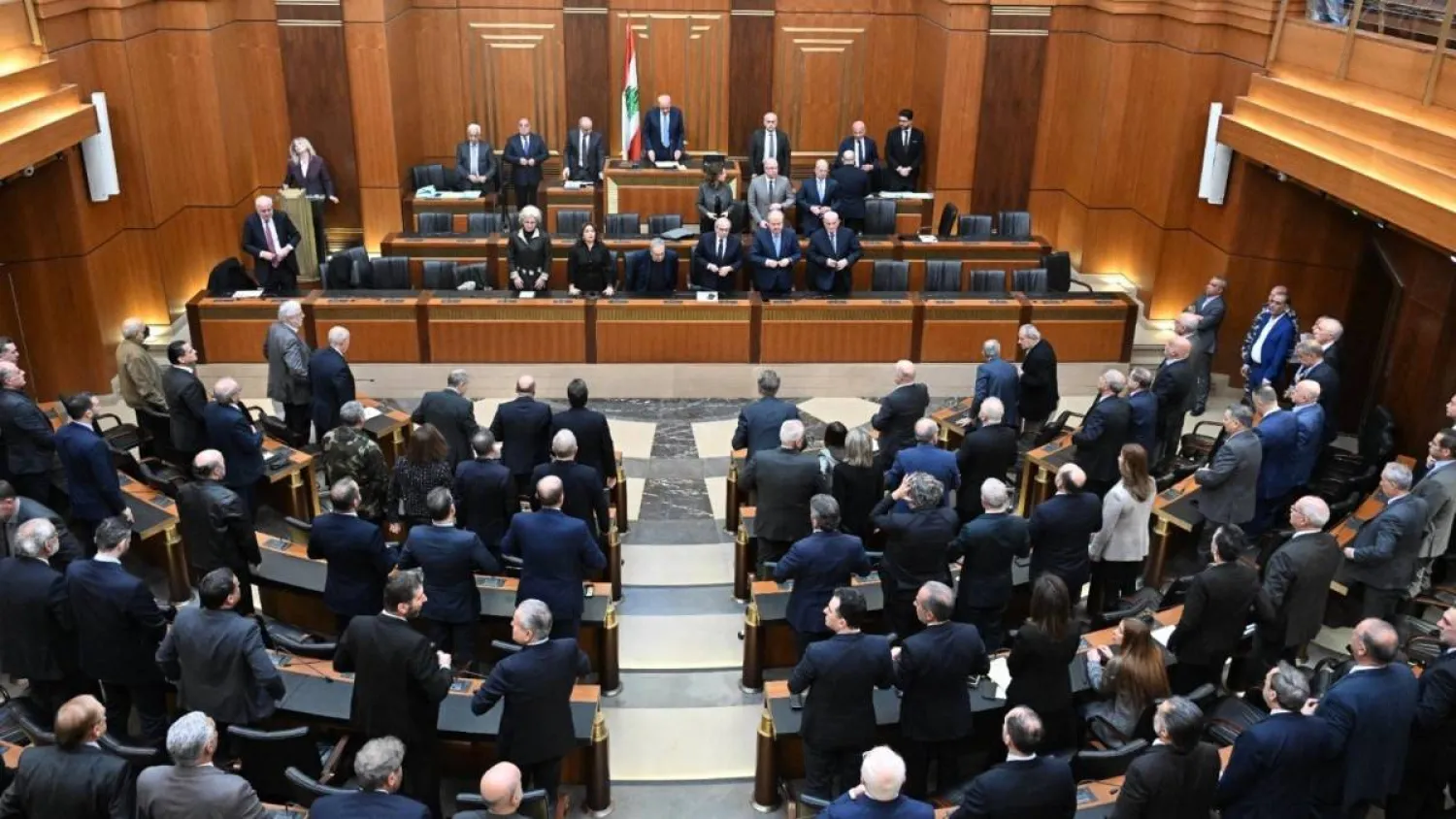 مجلس النواب اللبناني في جلسته التي عقدت يوم الاثنين وأقر التمديد لولاية لسنتين (الوكالة الوطنية للإعلام)
