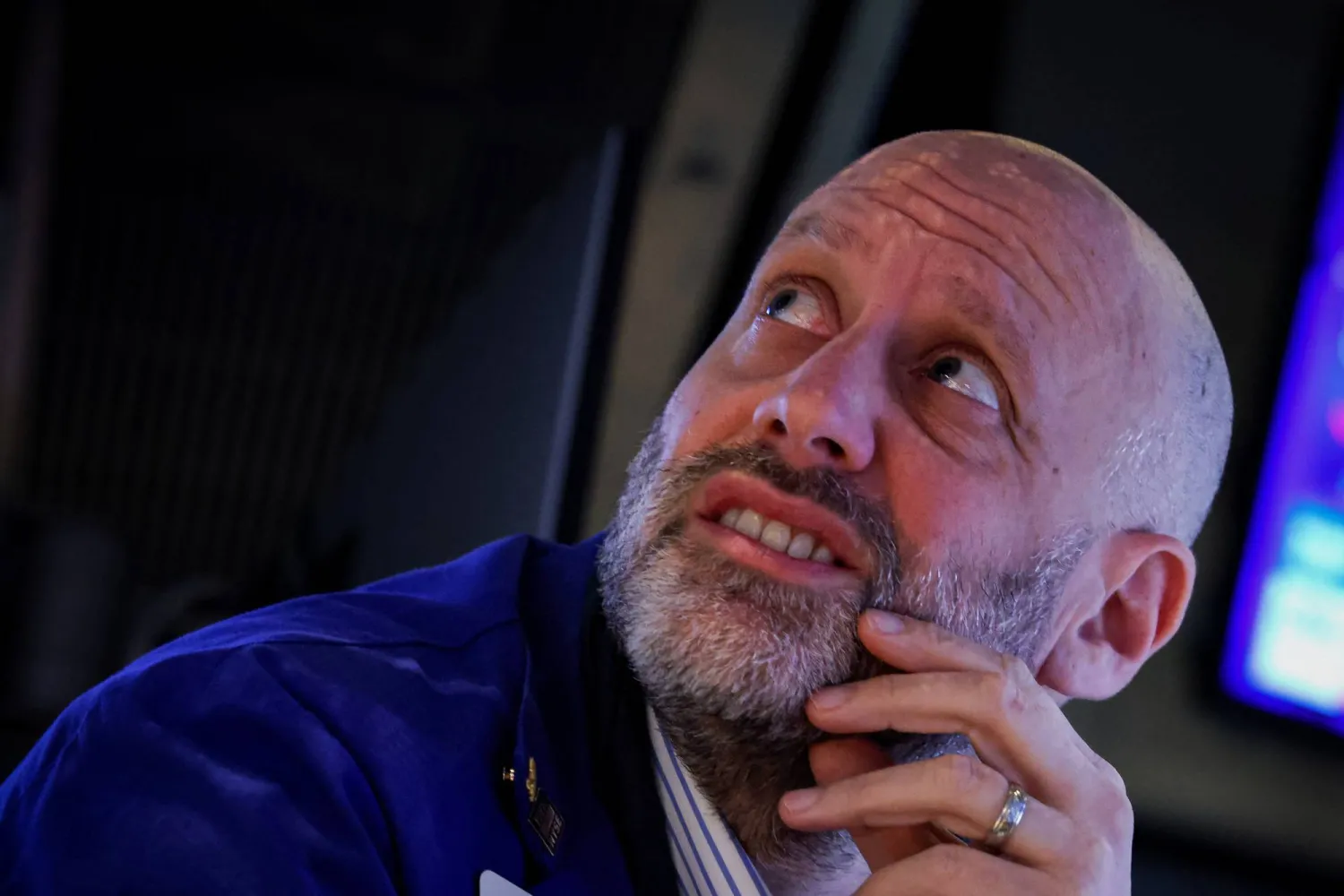 متداول في بورصة نيويورك (رويترز)