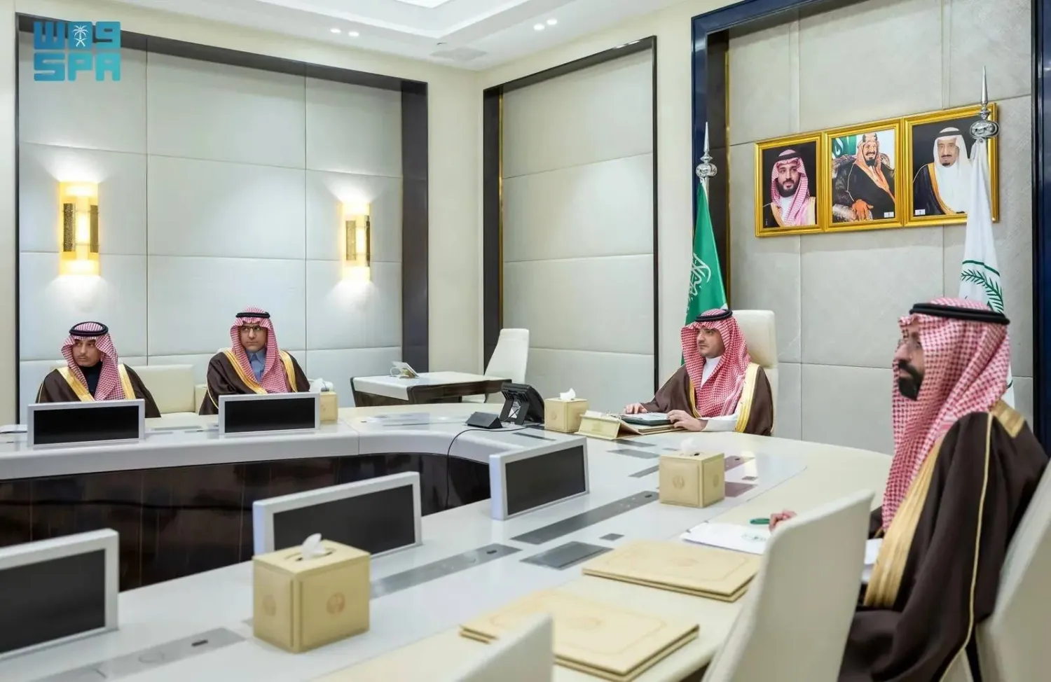 Saudi Minister of Interior Prince Abdulaziz bin Saud bin Naif bin Abdulaziz and other officials are seen at Monday's meeting. (SPA)