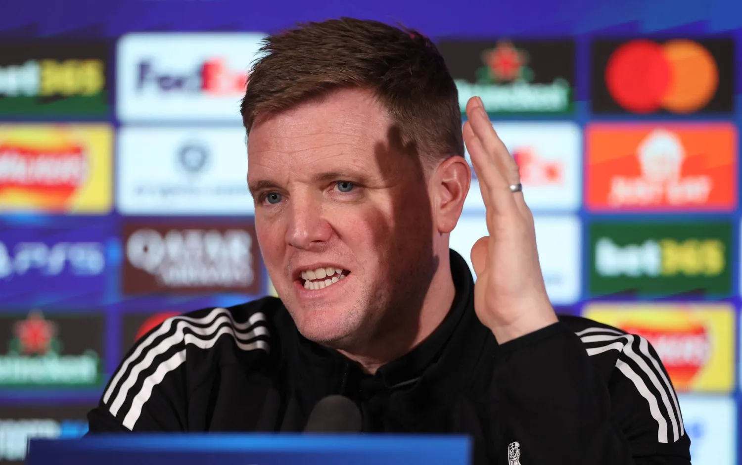 إيدي هاو مدرب نيوكاسل يونايتد الإنجليزي (إ.ب.أ)