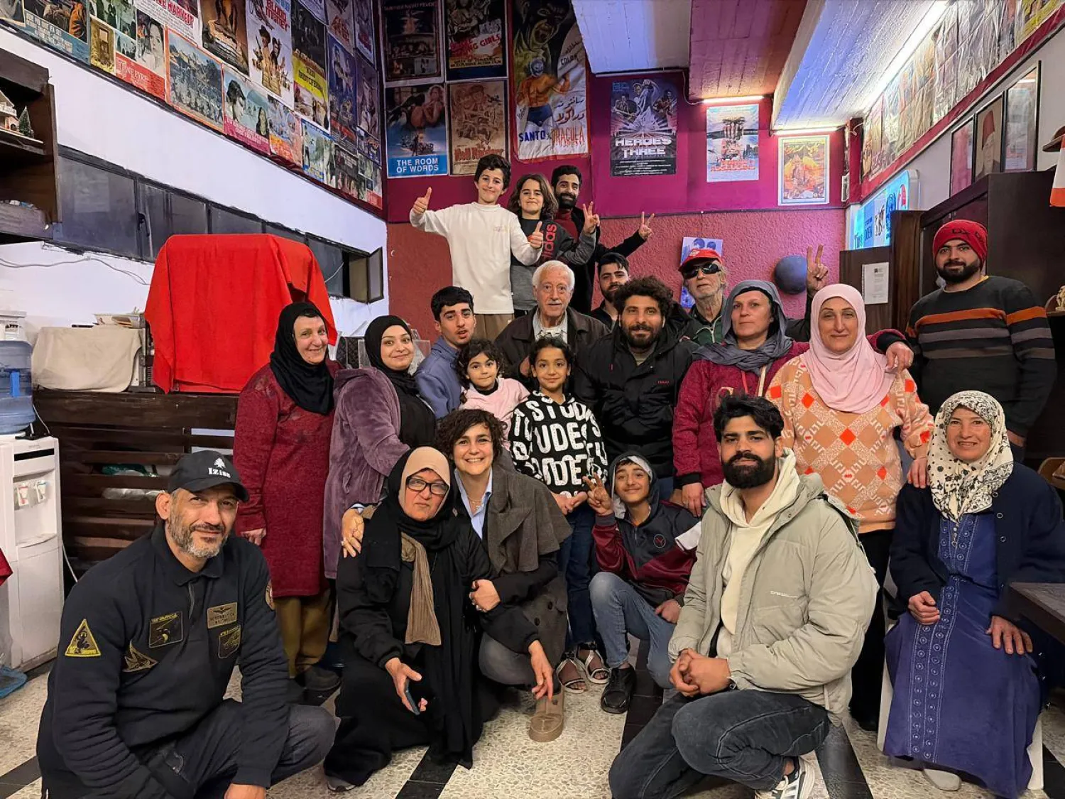 نازحون إلى المسرح الوطني في صور (المسرح الوطني اللبناني)