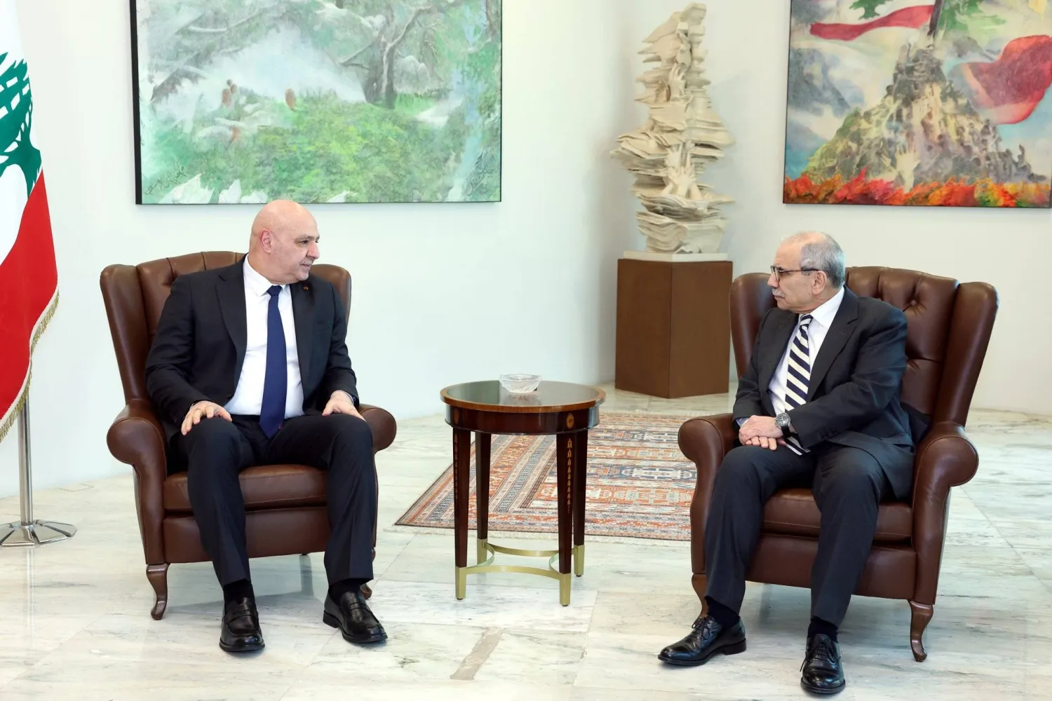 عون مستقبلاً سلام في قصر بعبدا (الرئاسة اللبنانية)