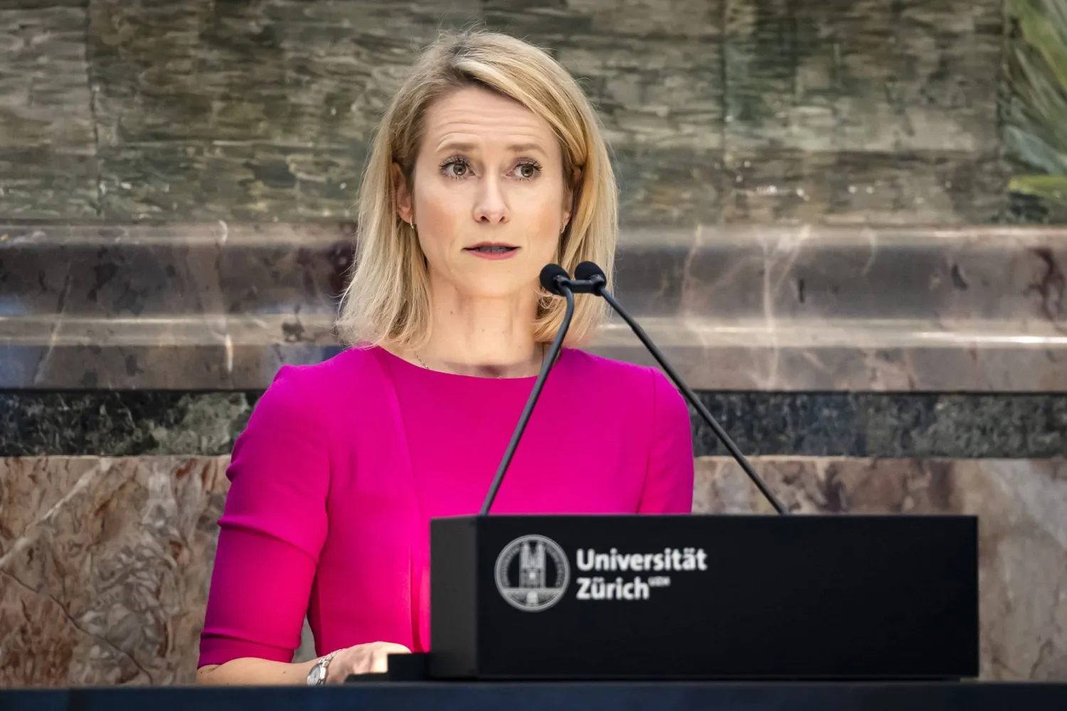 الممثلة العليا للاتحاد الأوروبي للشؤون الخارجية والسياسة الأمنية كايا كالاس تلقي محاضرة في زيوريخ بسويسرا يوم 5 مارس 2026 (إ.ب.أ)