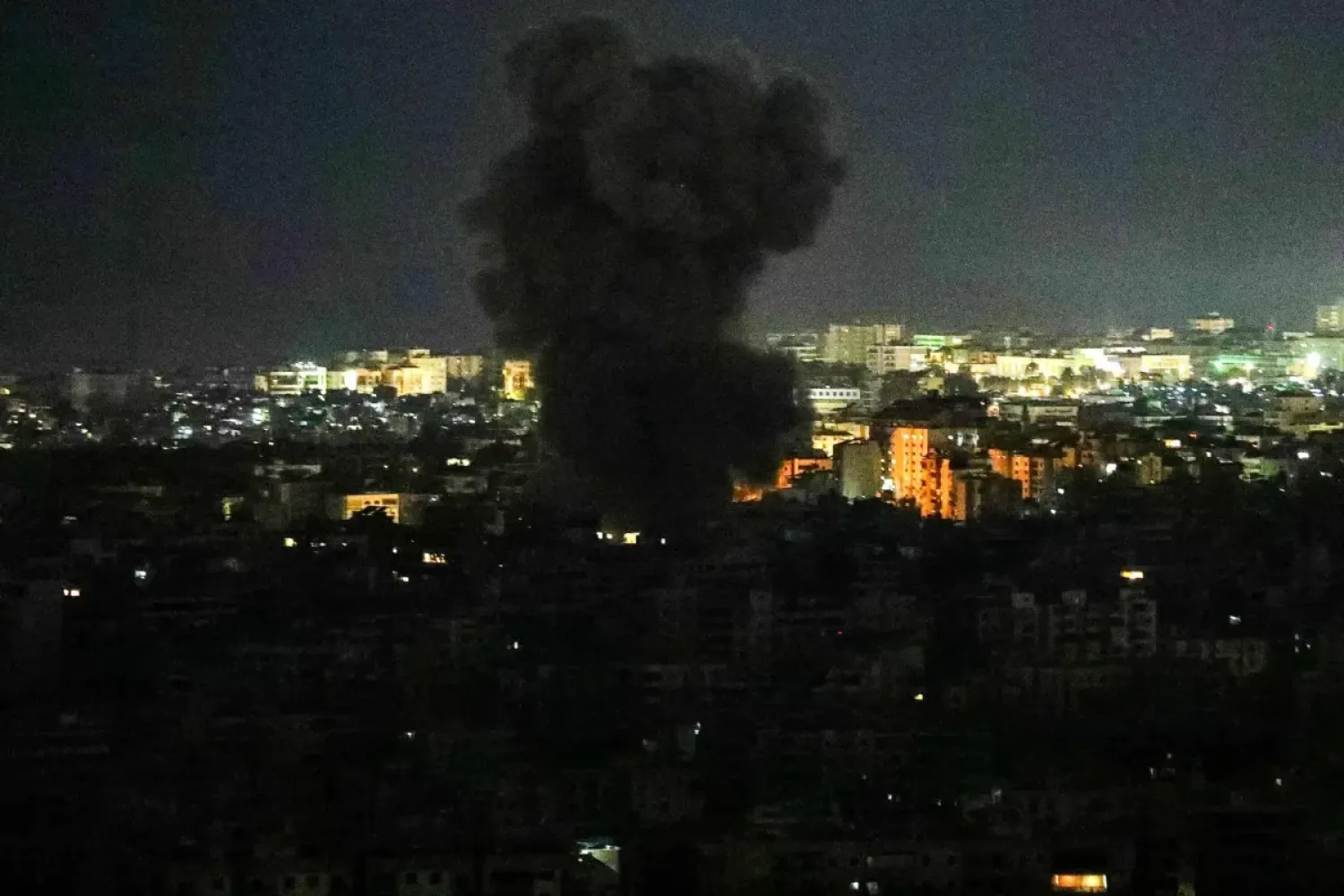 Hürmüz Boğazı’nda gerilimi tırmanıyor... İsrail Beyrut’un güney banliyösüne şiddetli saldırılarını sürdürüyor