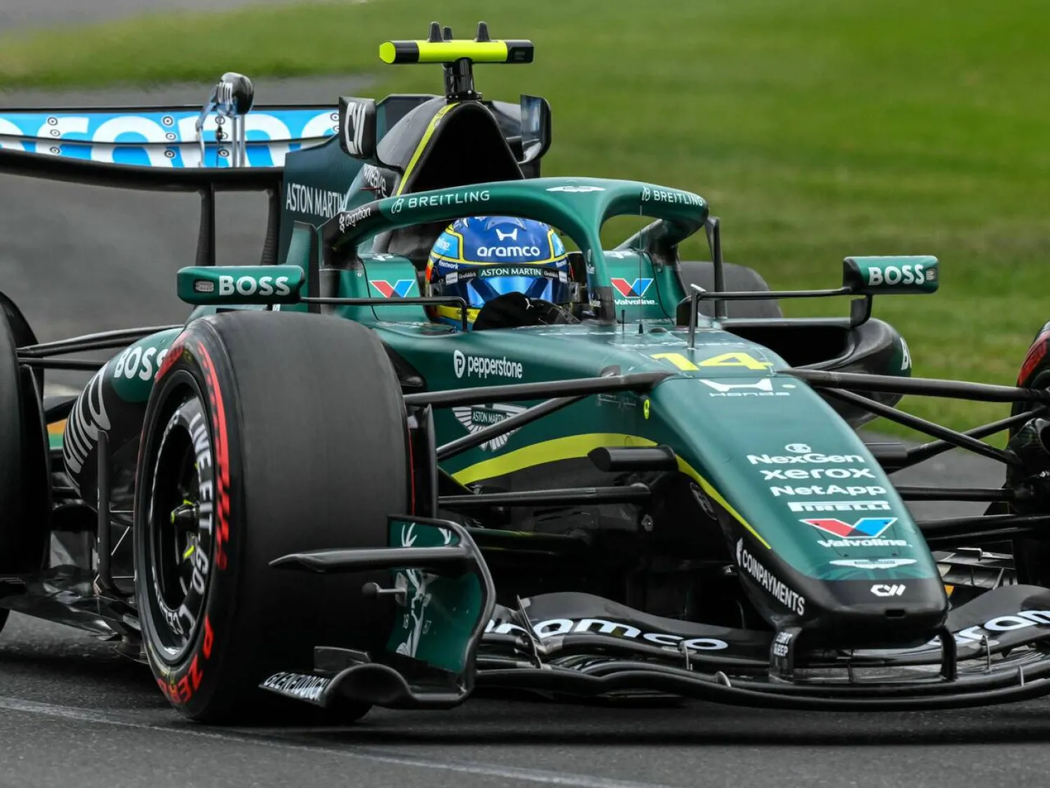 Fernando Alonso expects a difficult weekend in his Aston Martin in China. Paul Crock / AFP
