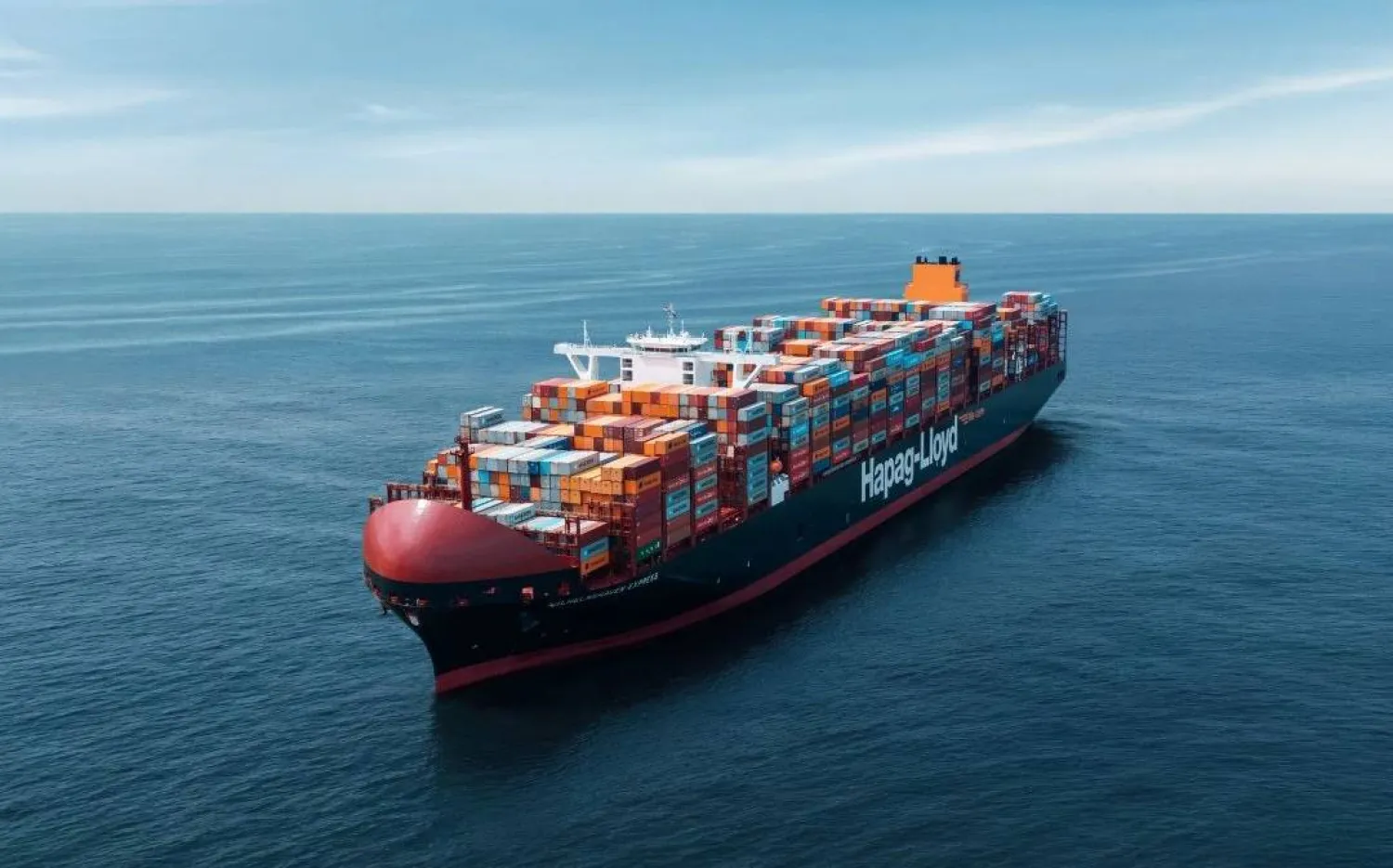 سفينة شحن تتبع شركة الشحن الألمانية «هاباغ لويد» («هاباغ لويد» عبر فيسبوك)