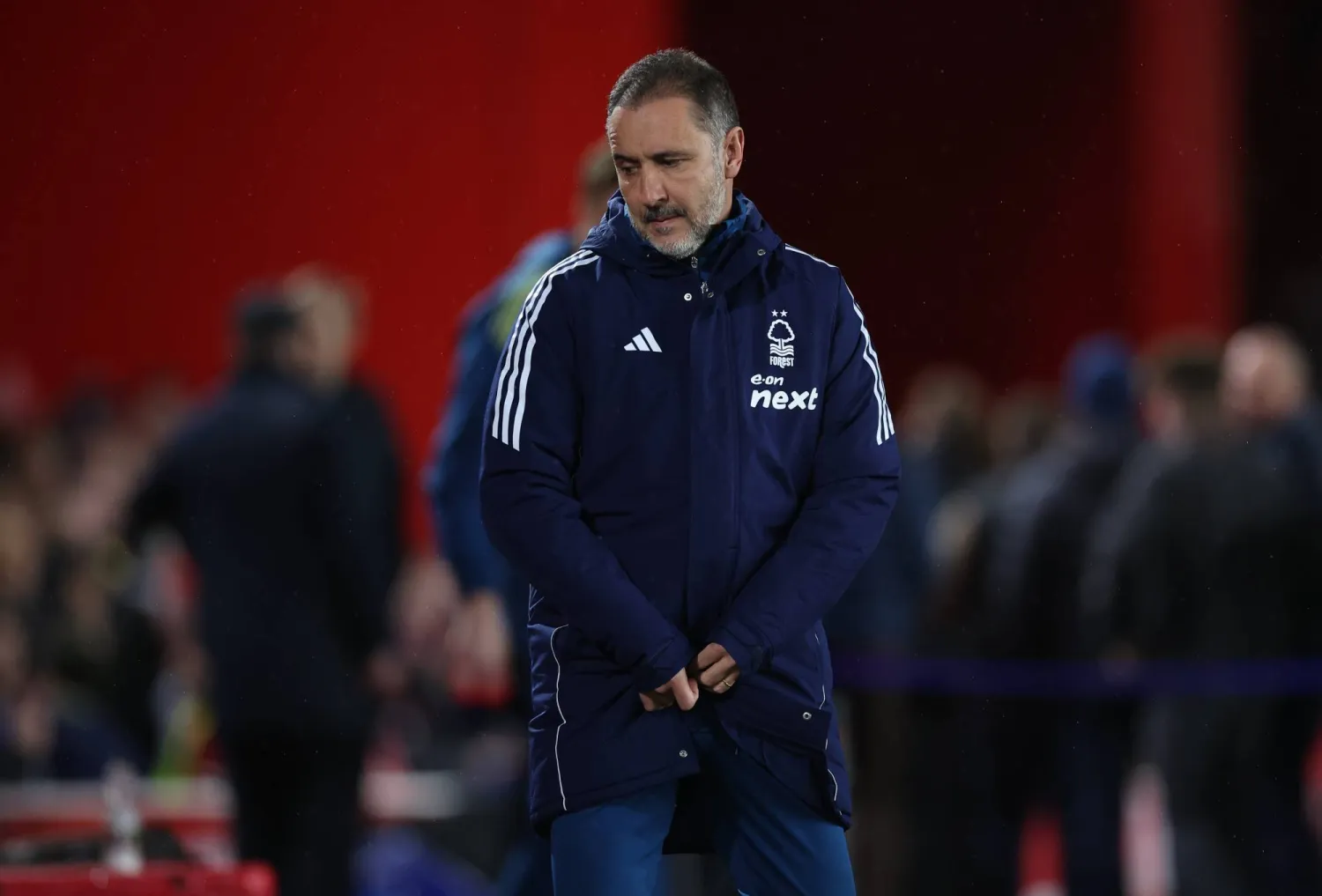 فيتور بيريرا المدير الفني لفريق نوتنغهام فورست الإنجليزي (إ.ب.أ)