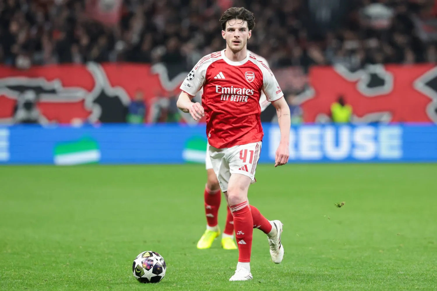 ديكلان رايس يستعد لتمديد عقده مع آرسنال (إ.ب.أ)