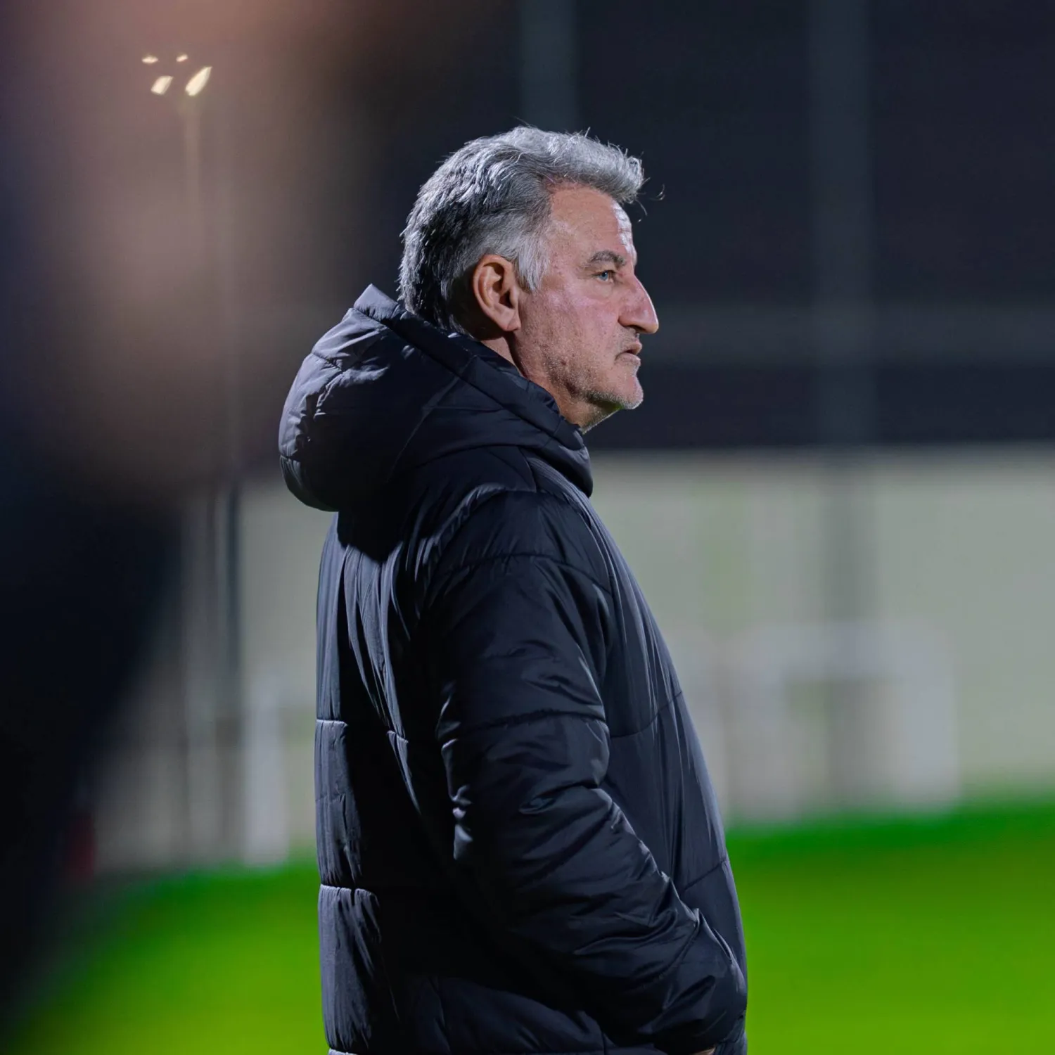 غالتييه مدرب نيوم (موقع النادي)