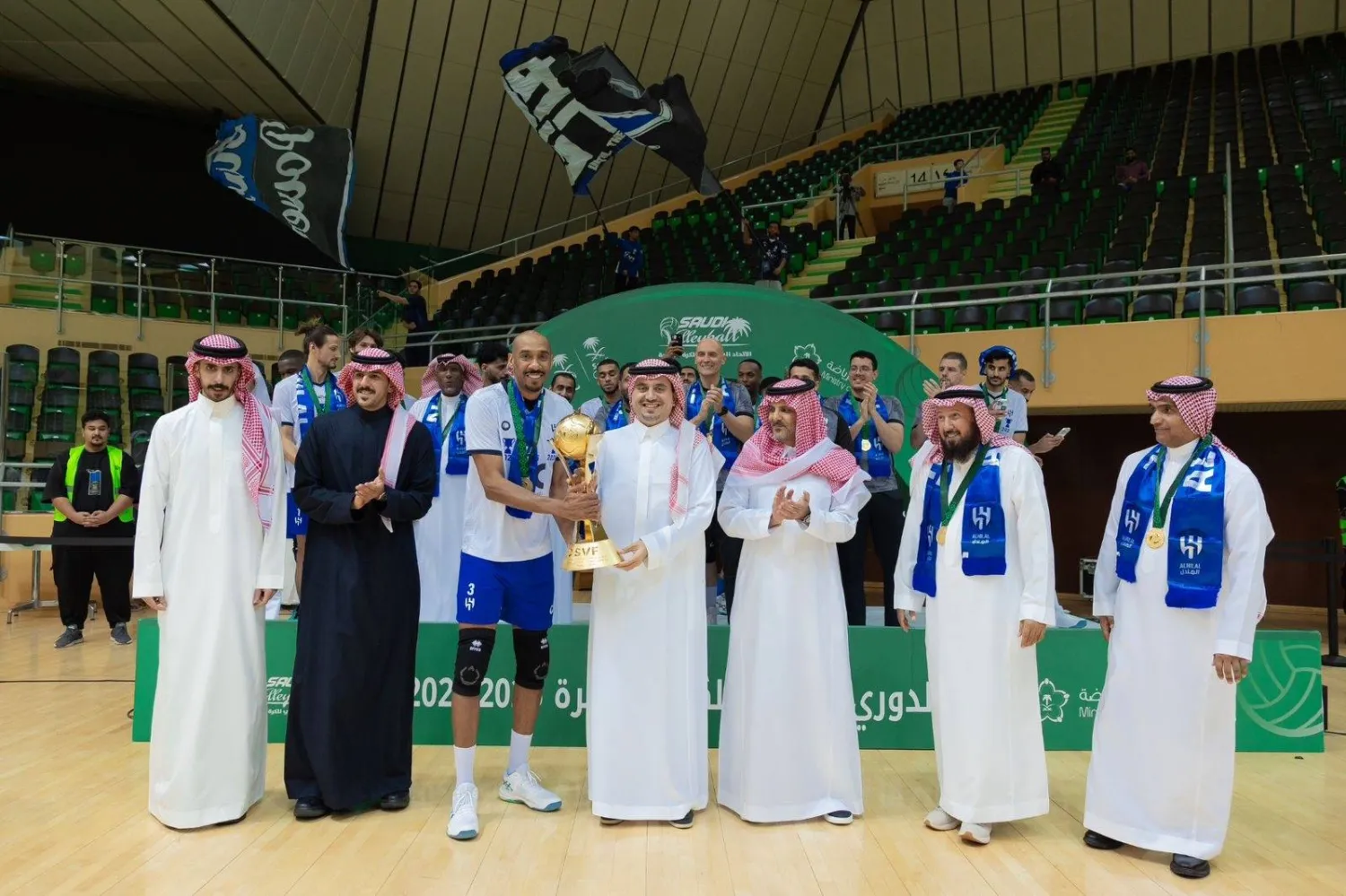 لحظة تتويج الهلال باللقب (الشرق الأوسط) 