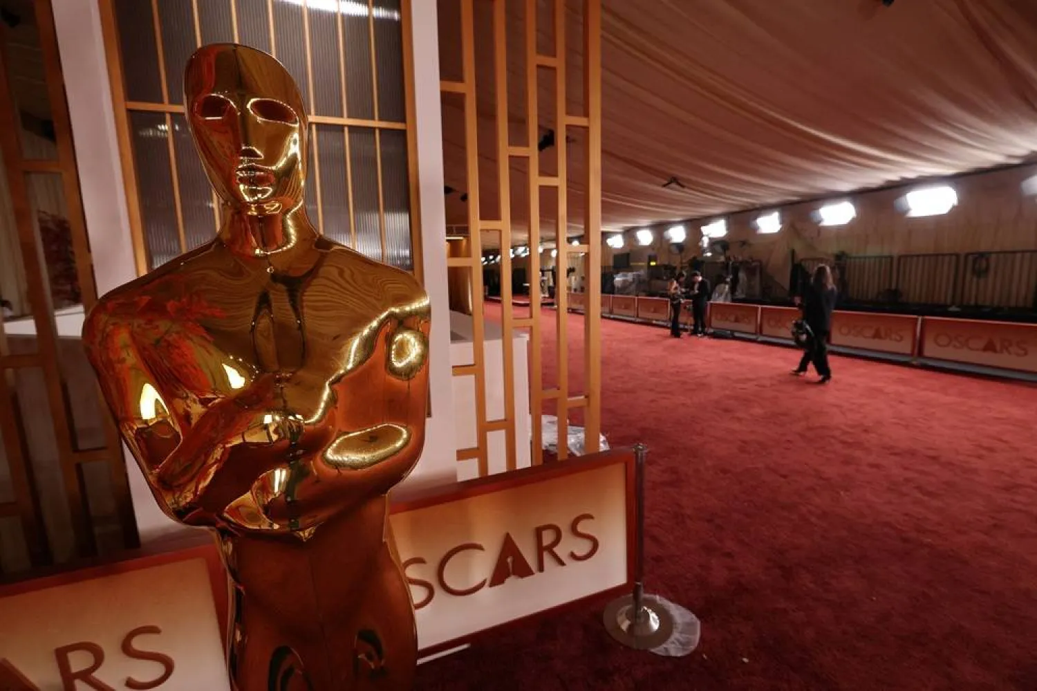  An Oscar statue stands on the red carpet the night prior to the 98th Academy Awards in Los Angeles, California, US, March 14, 2026. (Reuters)