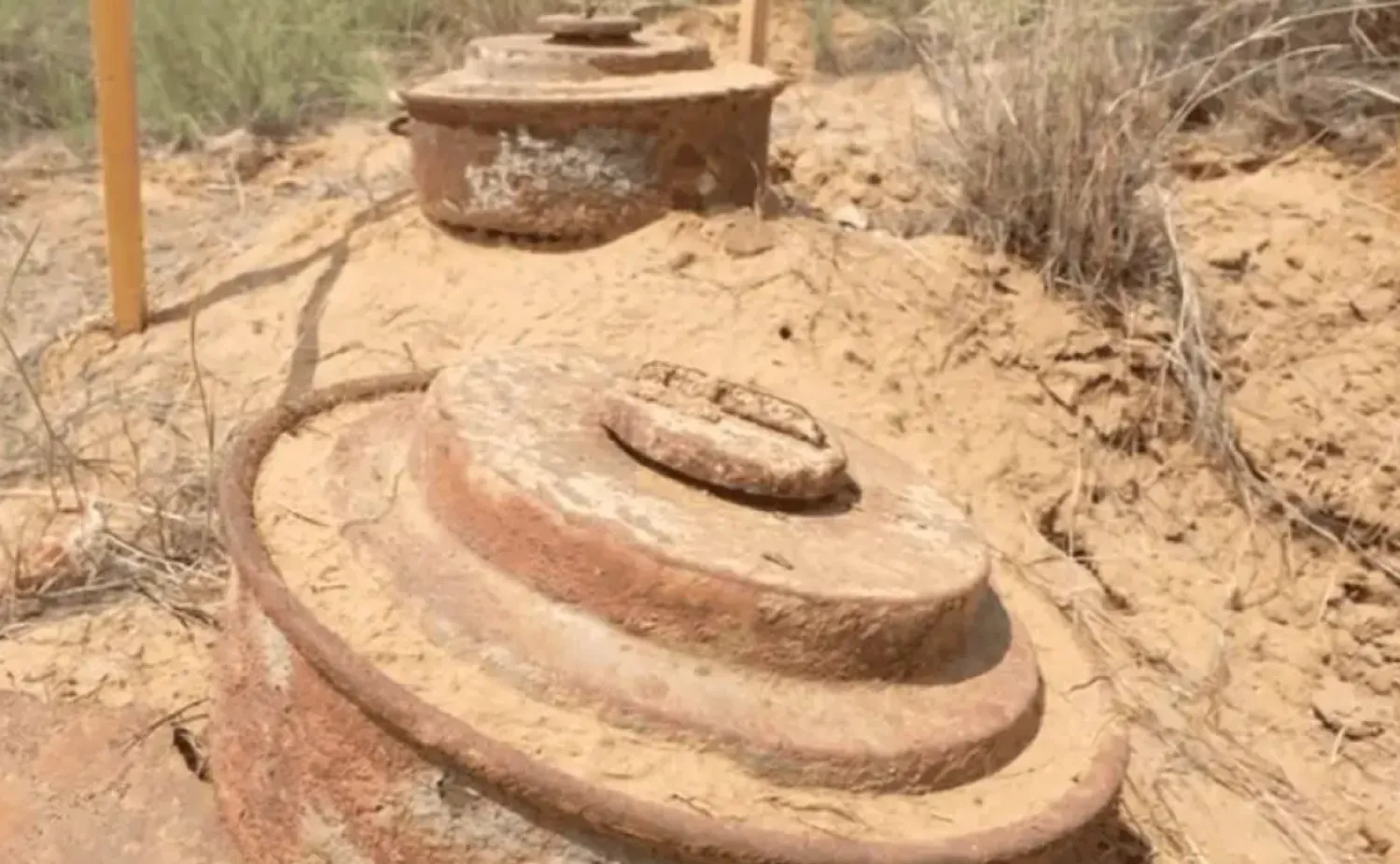 Saudi Arabia, through its humanitarian arm KSrelief, continues its efforts to clear mines in Yemen, enhancing civilian safety and supporting safe and dignified living conditions for Yemenis - SPA