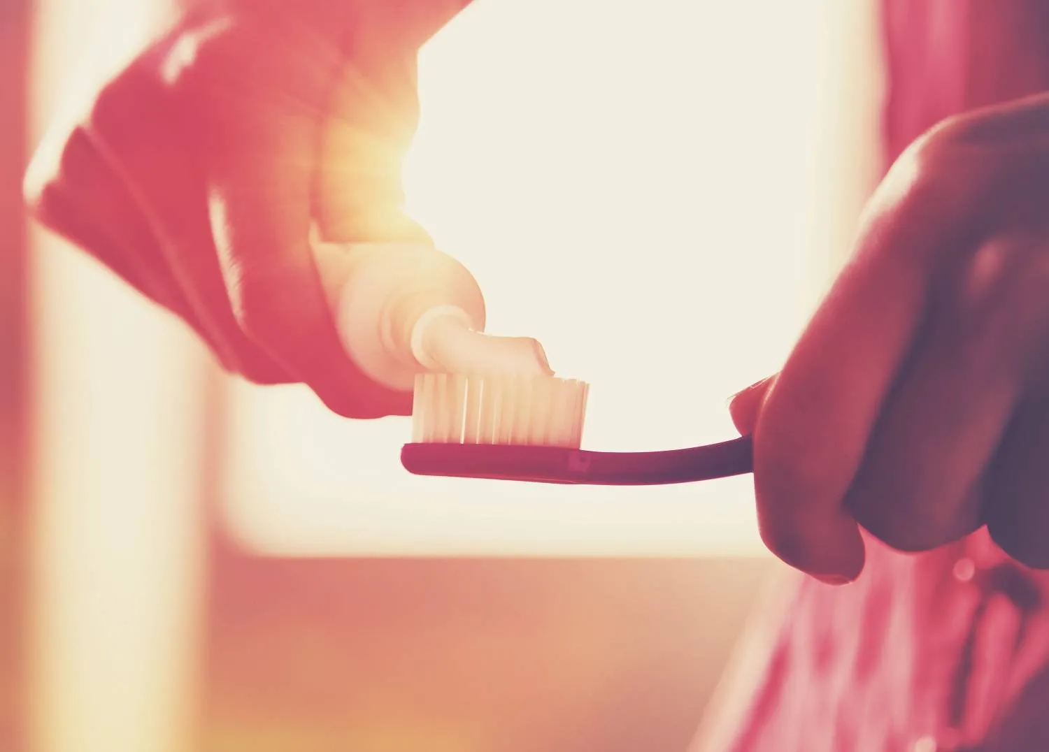 من الأخطاء الشائعة تنظيف الأسنان مباشرة بعد تناول الطعام (جامعة ملبورن)