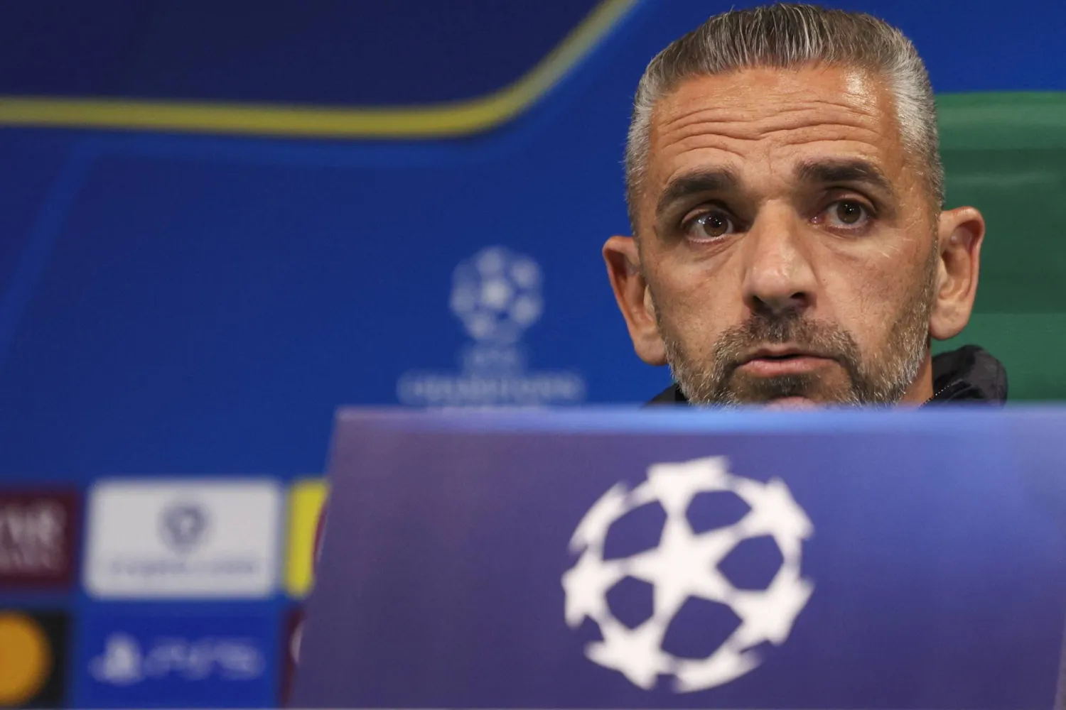 روي بورخيس مدرب سبورتينغ لشبونة البرتغالي (إ.ب.أ)