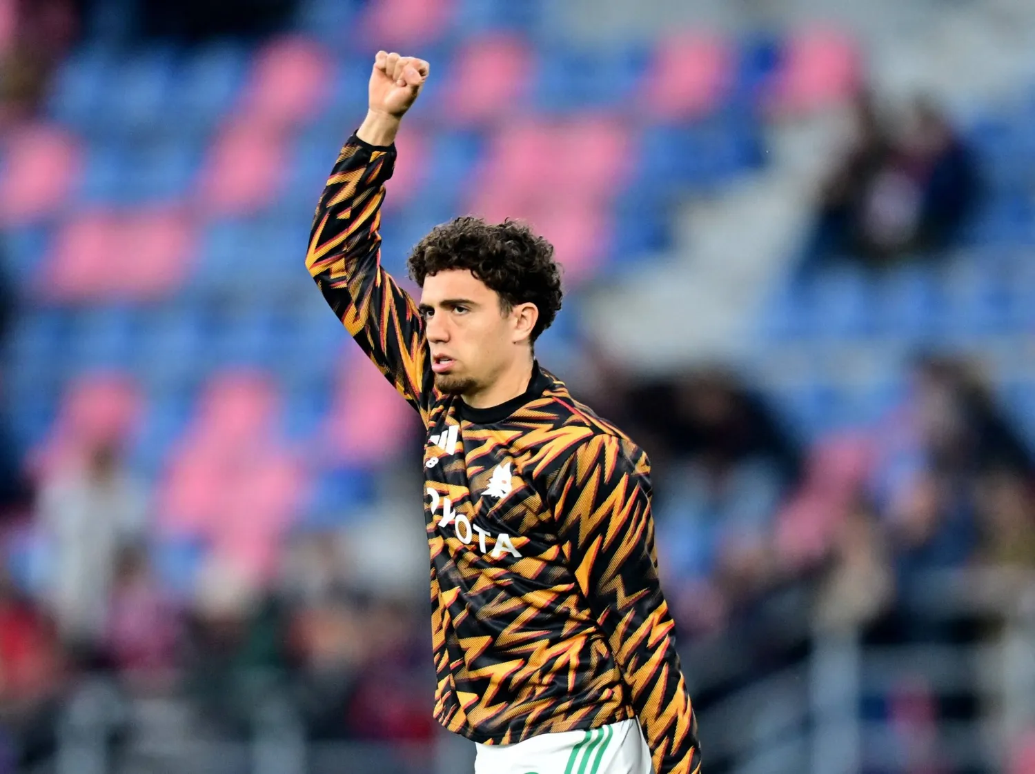 نائل العيناوي (رويترز)