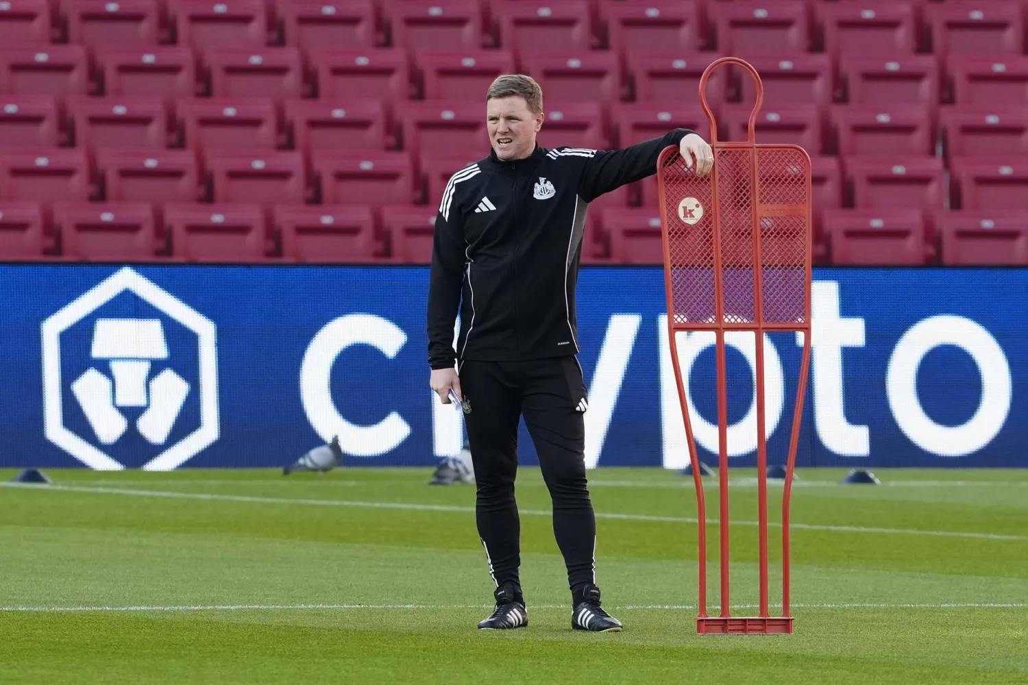 إيدي هاو مدرب نيوكاسل يونايتد الإنجليزي (إ.ب.أ)