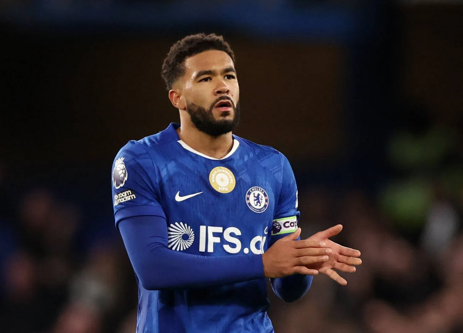 ريس جيمس قائد فريق تشيلسي (رويترز)