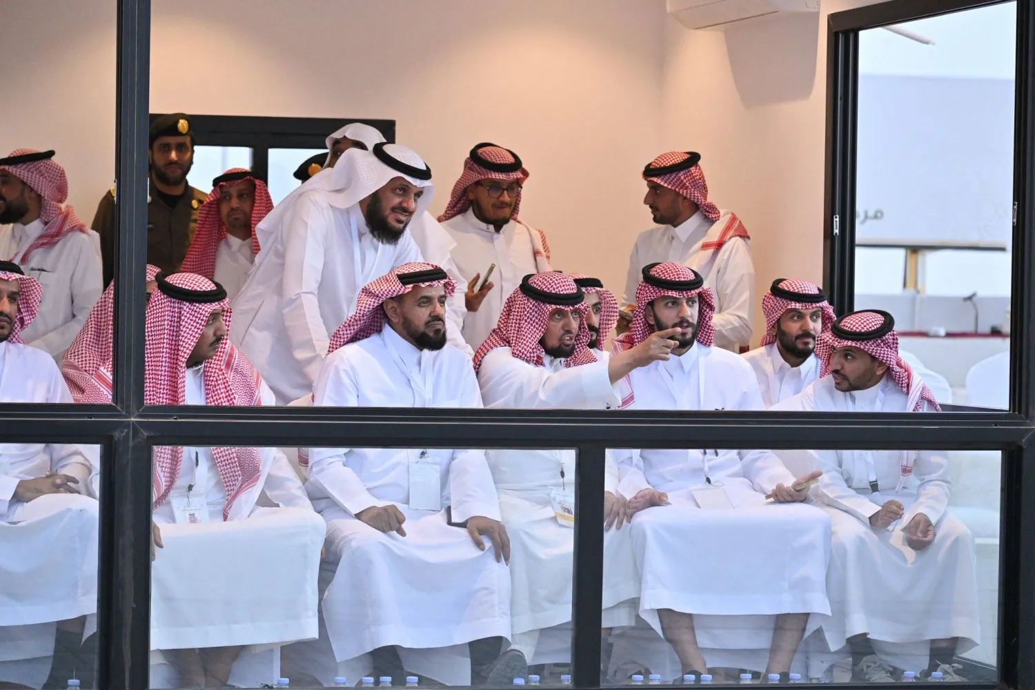 من عملية رصد هلال شهر شوال في المرصد الفلكي بحوطة سدير (جامعة المجمعة)