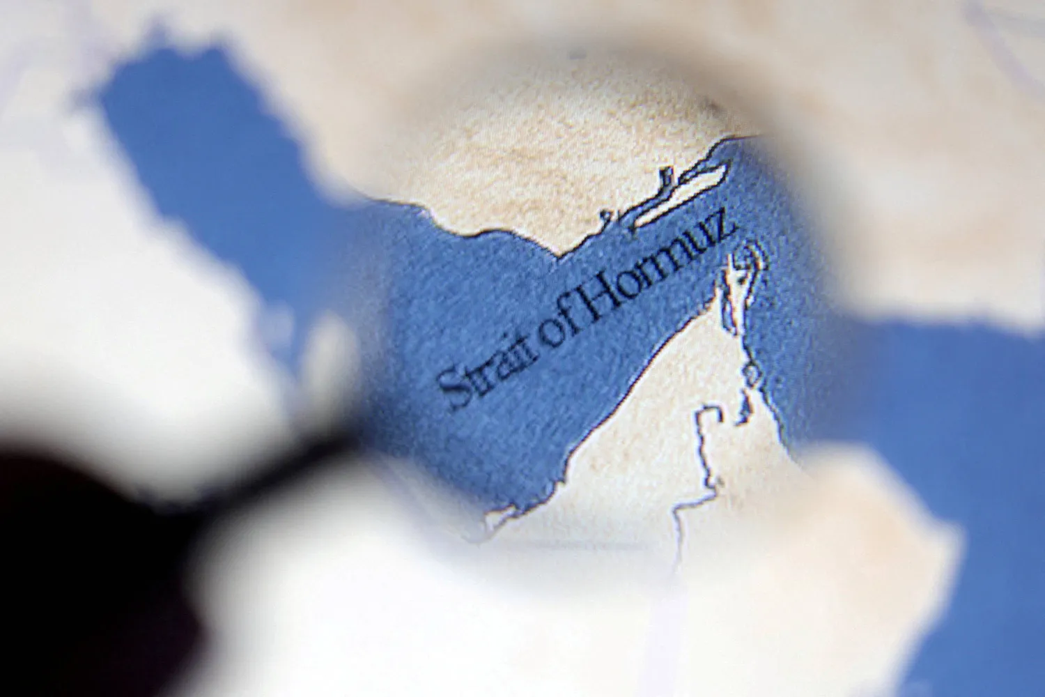 FILE PHOTO: A map showing the Strait of Hormuz is seen in this illustration taken June 22, 2025. REUTERS/Dado Ruvic/Illustration/File Photo/File Photo