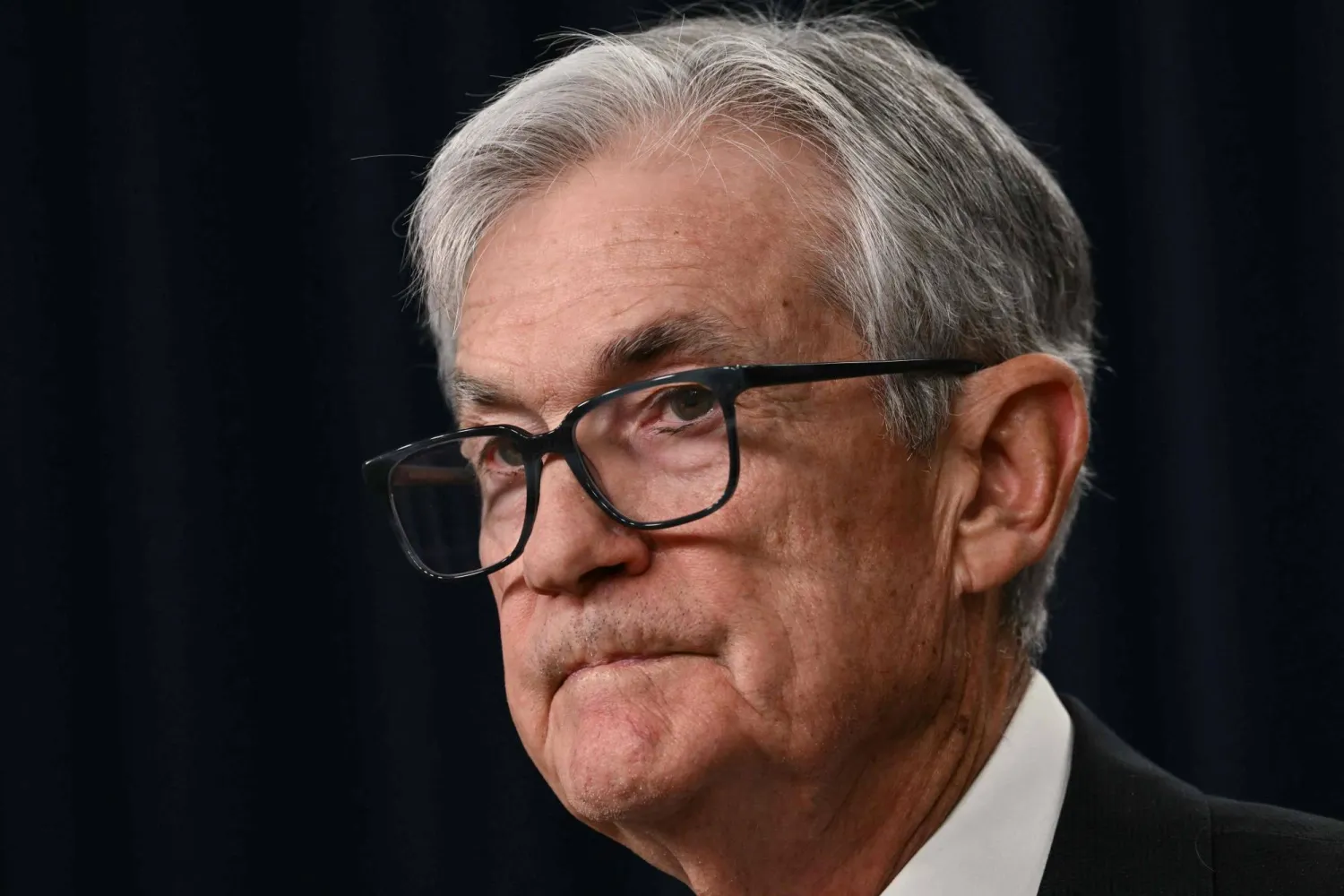 رئيس الاحتياطي الفيدرالي يتحدث في مؤتمر صحافي عقب قرار لجنة السياسة النقدية (أ.ف.ب)