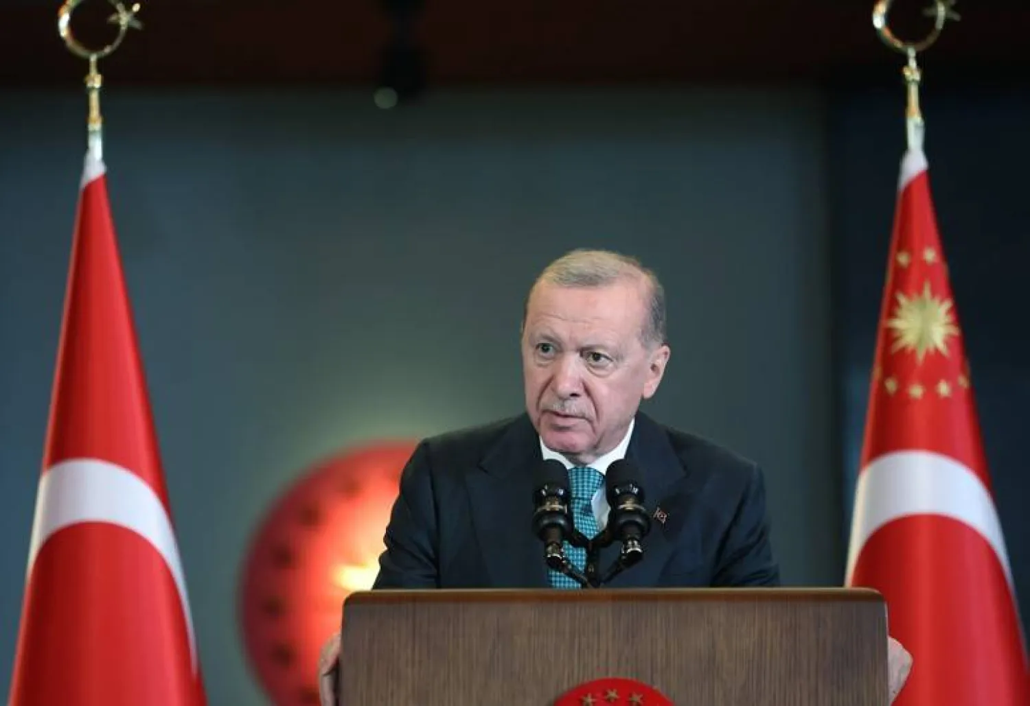 الرئيس التركي رجب طيب إردوغان أكد في رسالة تهنئة بعيد الفطر المضي قدماً في عملية السلام مع الأكراد (الرئاسة التركية)