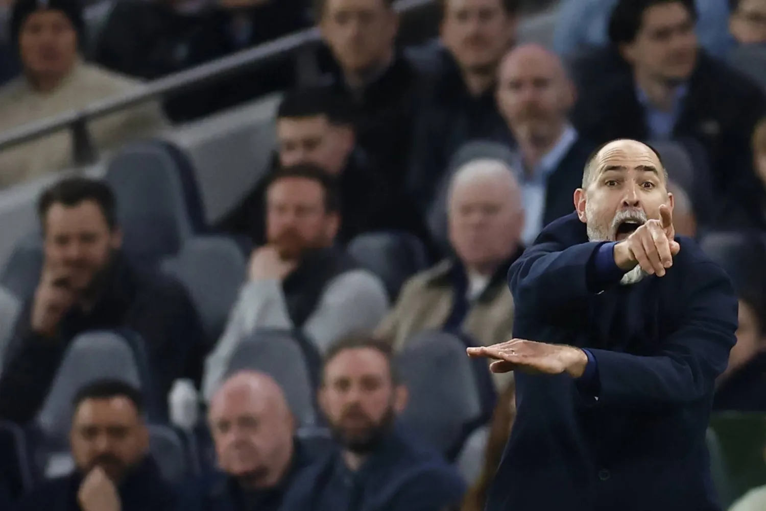 إيغور تيودور المدرب المؤقت لفريق توتنهام هوتسبير (إ.ب.أ)