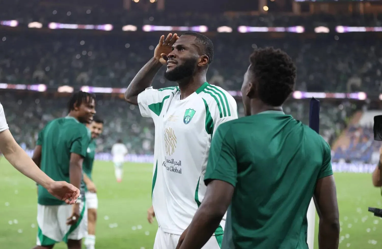 لاعب الوسط الإيفواري فرنك كيسي نجم الأهلي السعودي (تصوير: عدنان مهدلي)