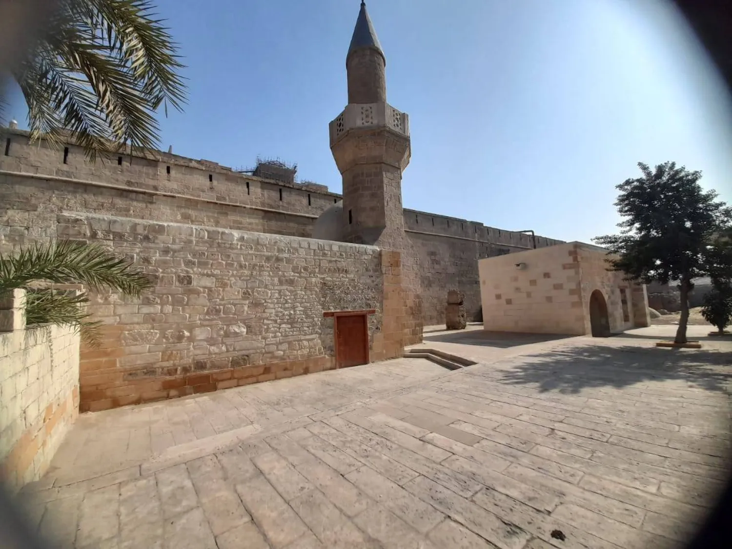 جانب من المواقع الأثرية المرمّمة بالقلعة (وزارة السياحة والآثار المصرية)