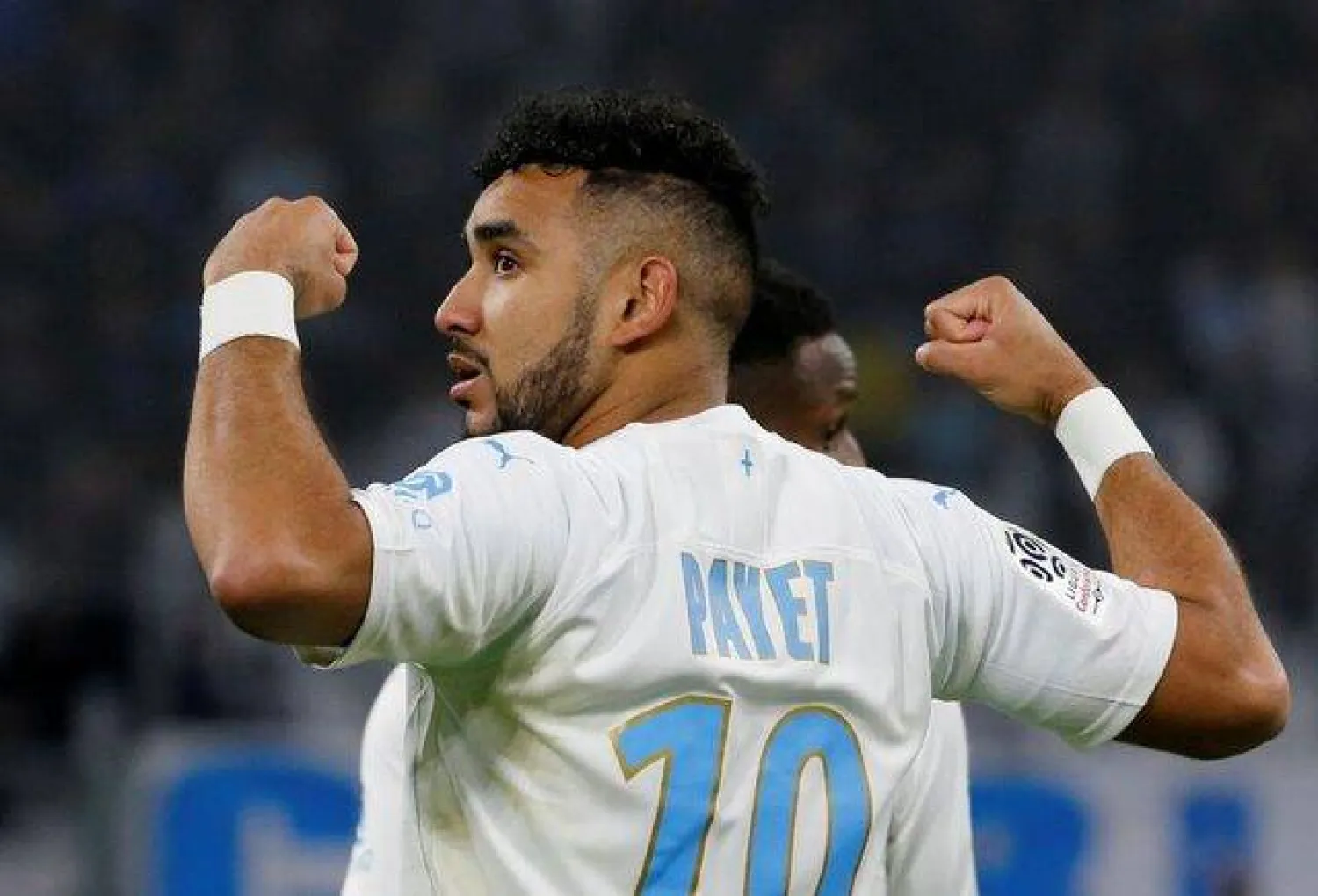 ديميتري باييت يعتزل كرة القدم (رويترز)