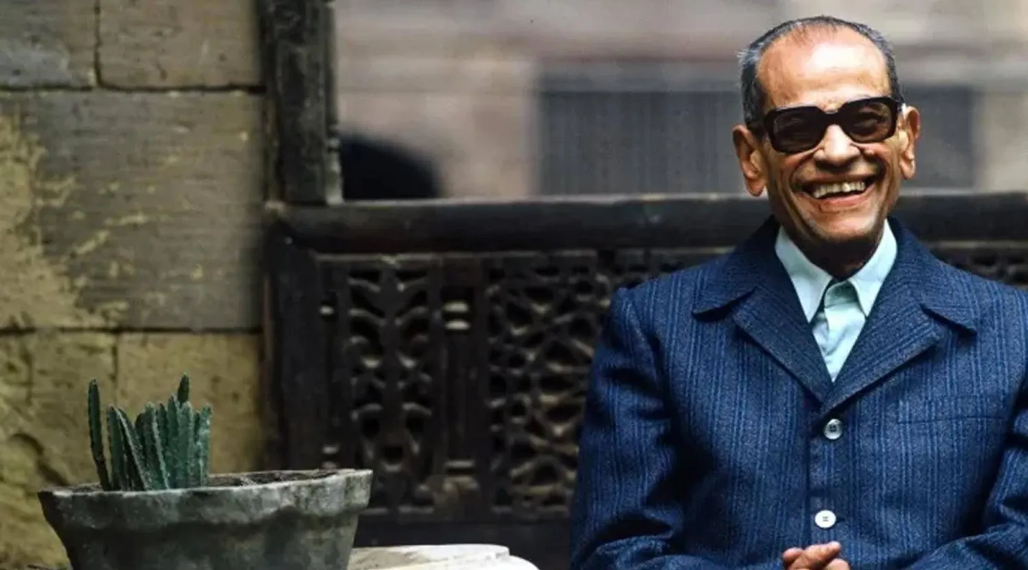 نجيب محفوظ... الأصل والصورة